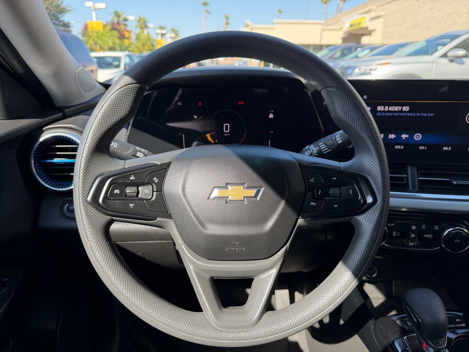 Thumbnail: 2025 Chevrolet Trax - 27