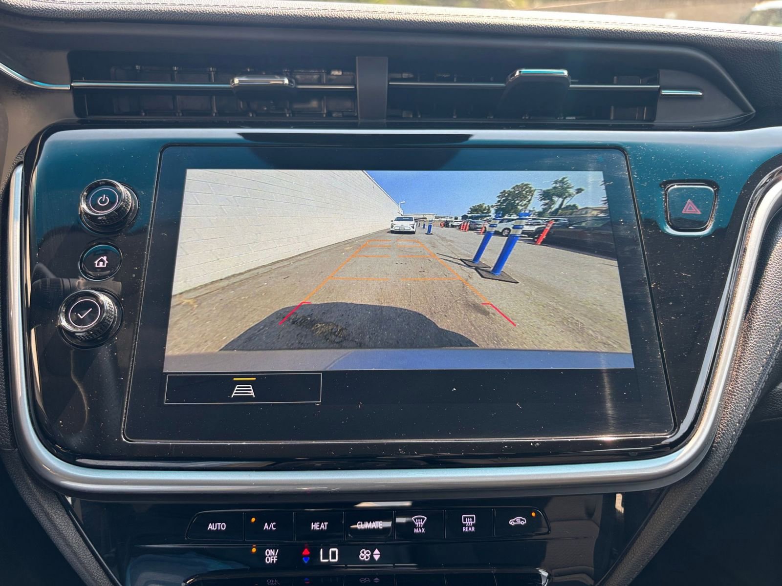 Thumbnail: 2023 Chevrolet Bolt EV - 17
