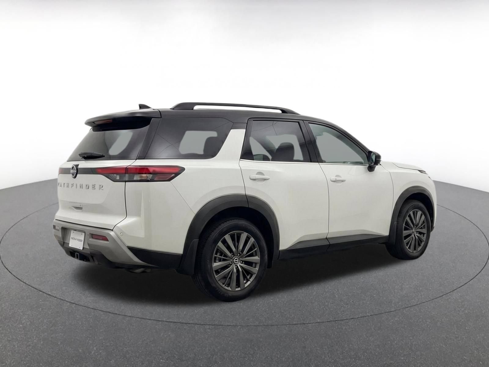 Thumbnail: 2025 Nissan Pathfinder - 9
