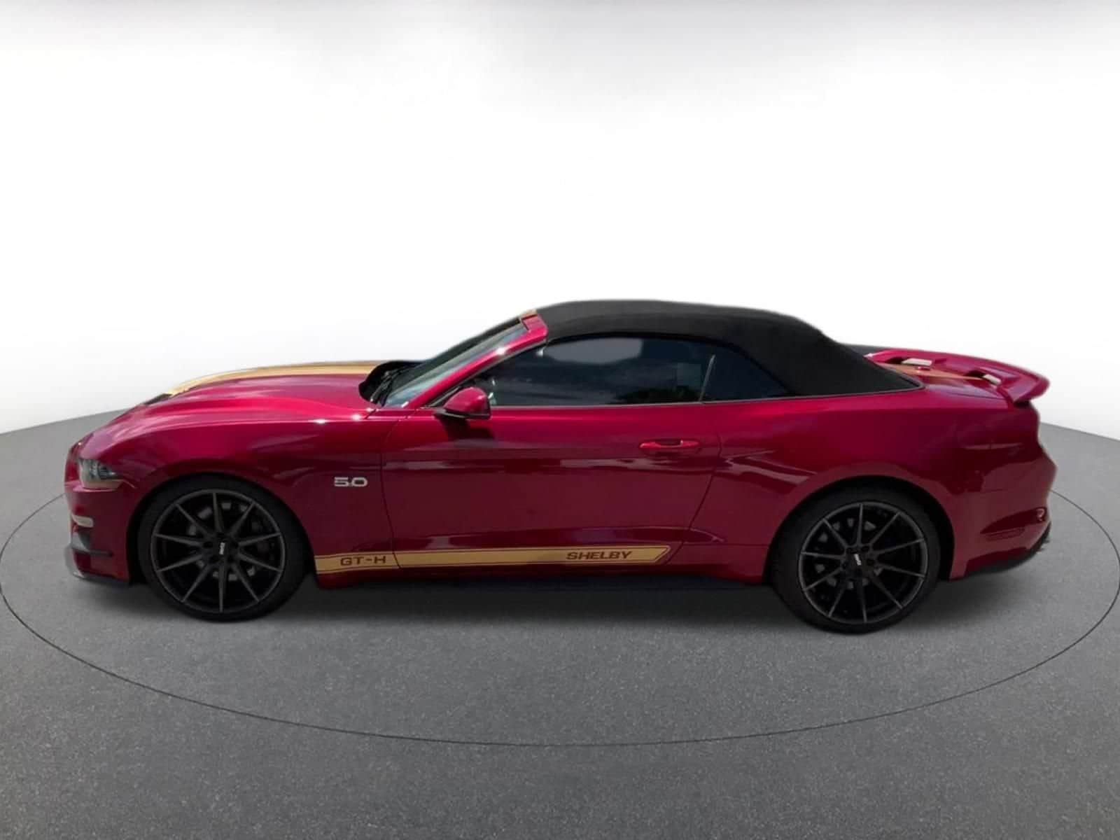 Thumbnail: 2022 Ford Mustang - 4