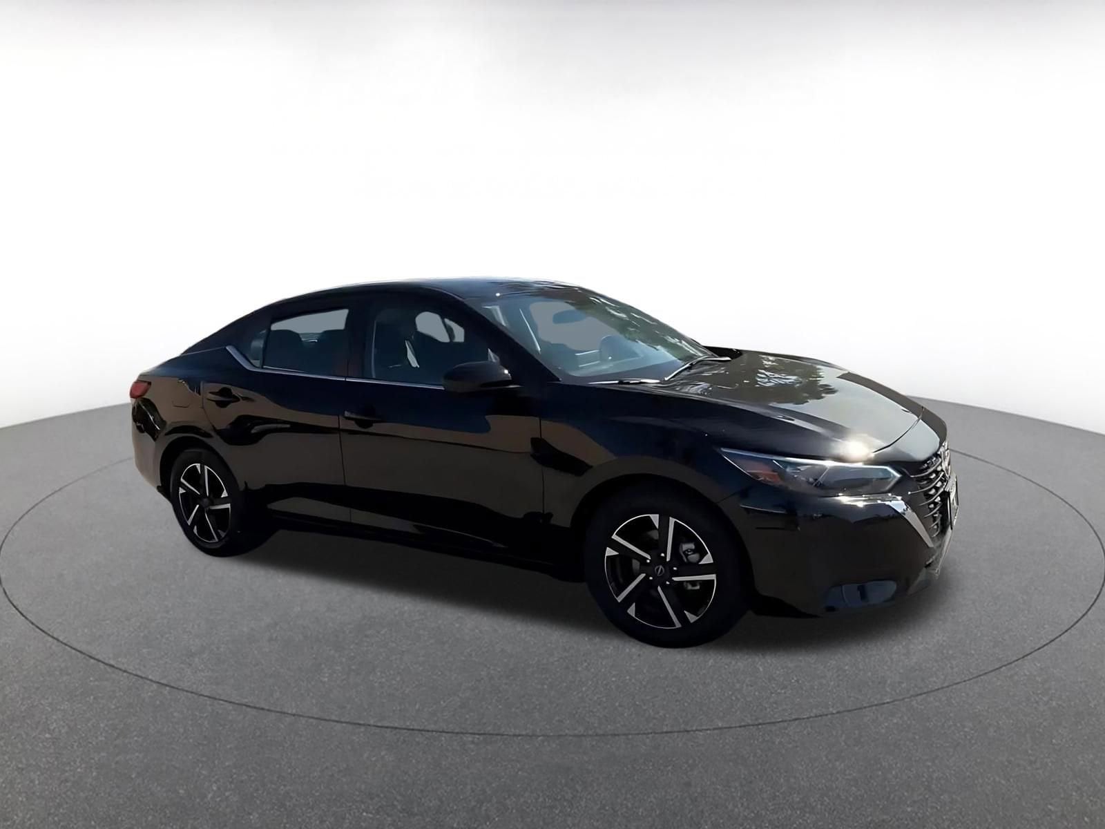 Thumbnail: 2025 Nissan Sentra - 2
