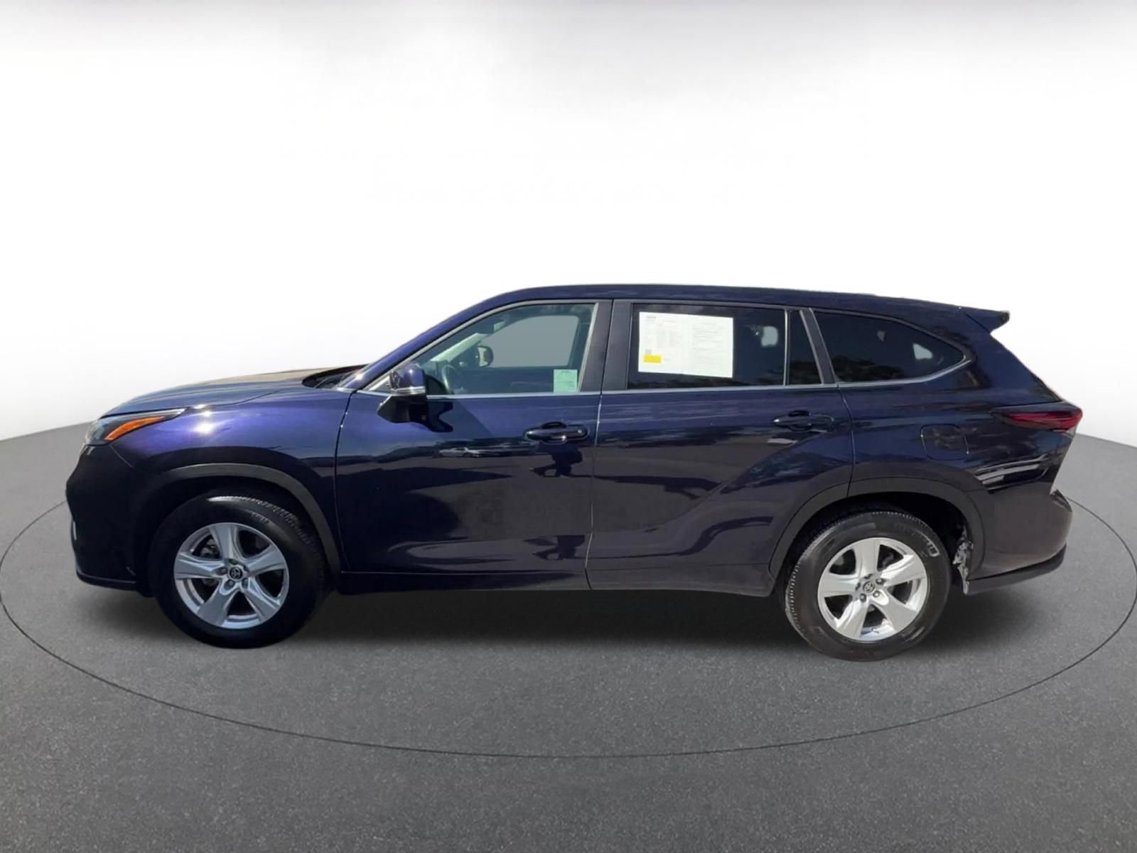 Thumbnail: 2025 Toyota Highlander - 9