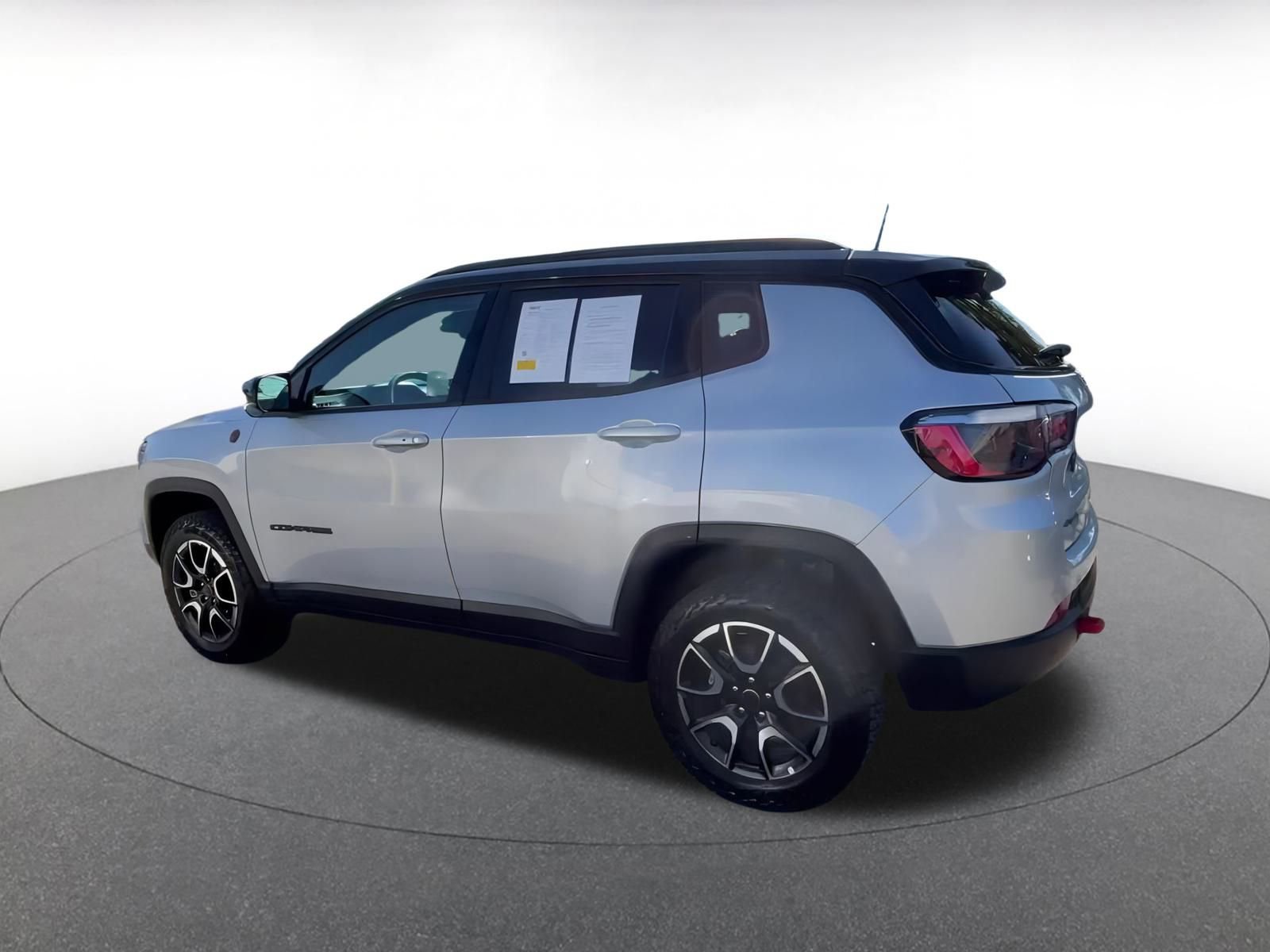 Thumbnail: 2025 Jeep Compass - 10