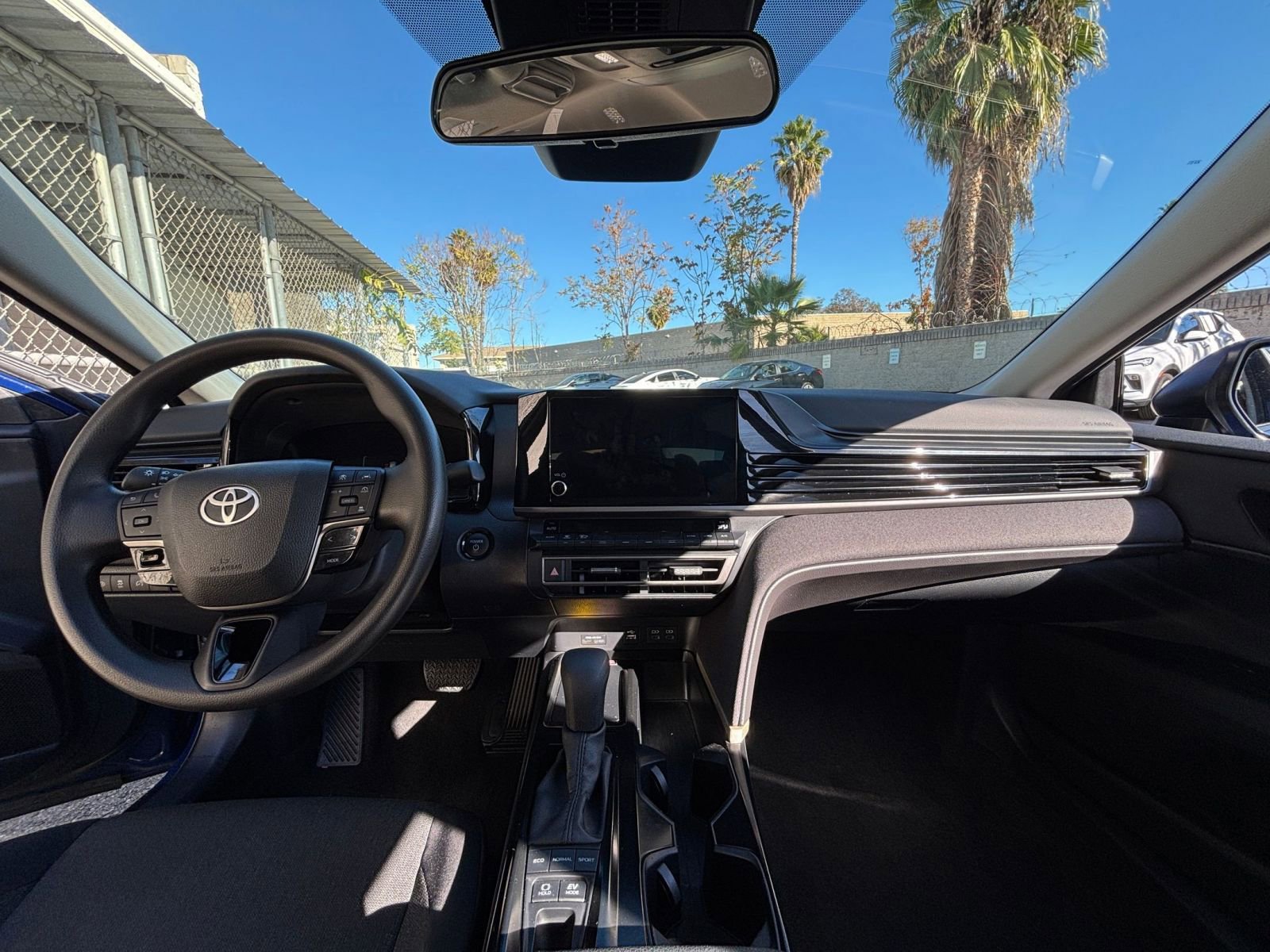 Thumbnail: 2025 Toyota Camry - 33