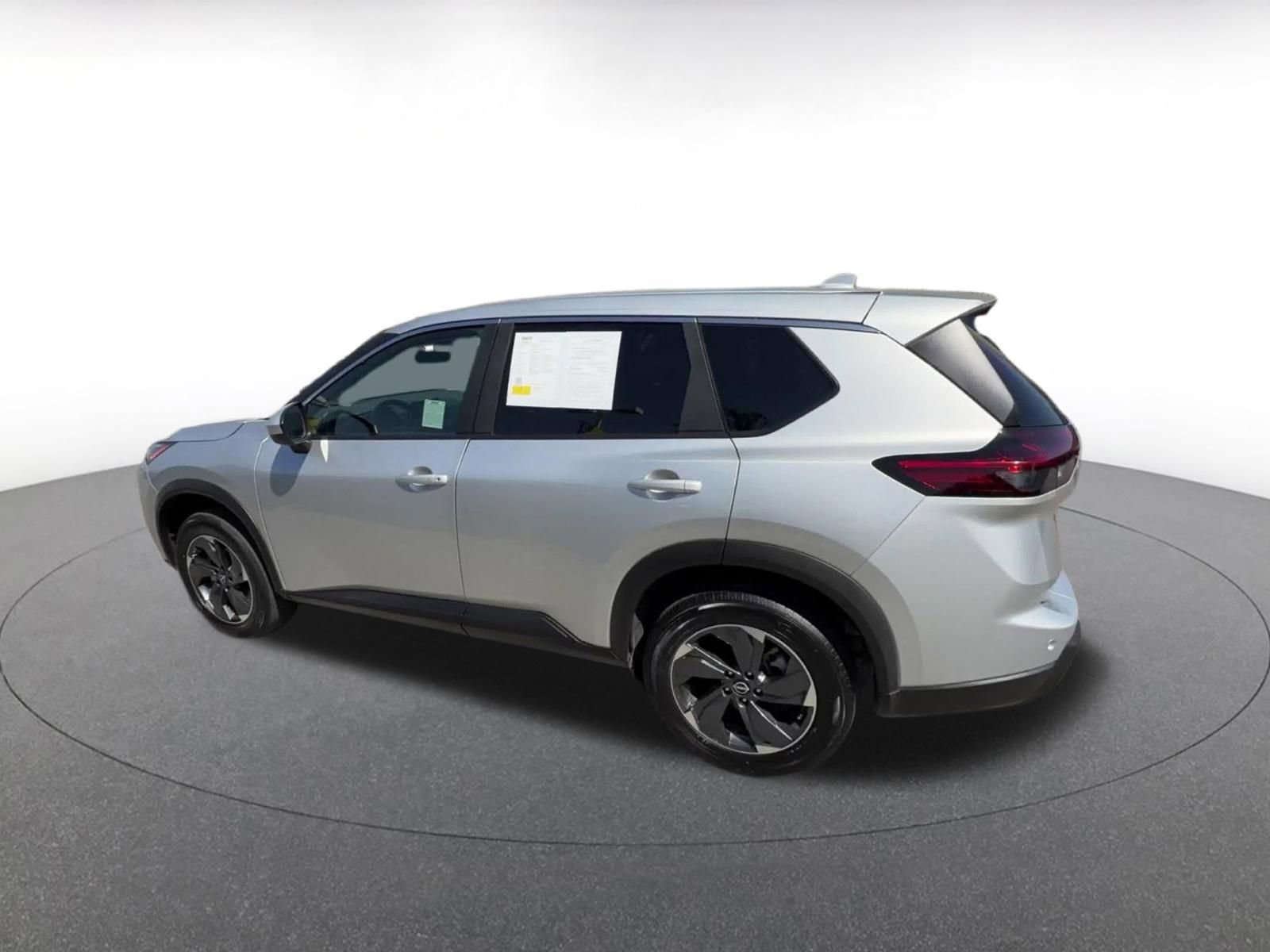 Thumbnail: 2025 Nissan Rogue - 10