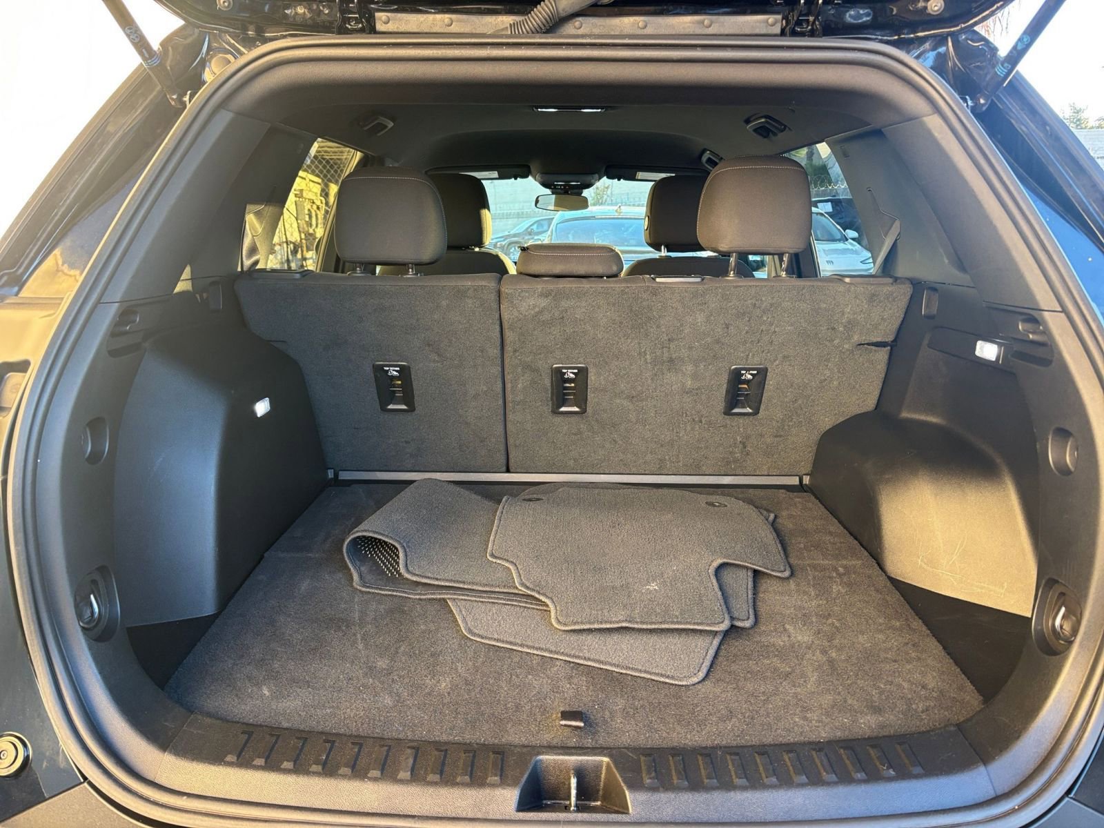 Thumbnail: 2025 Chevrolet Equinox - 31