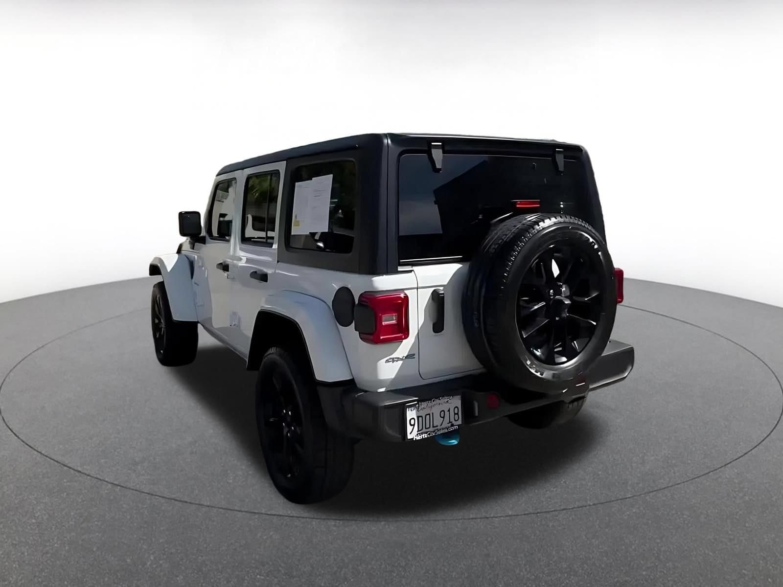 Thumbnail: 2023 Jeep Wrangler - 10