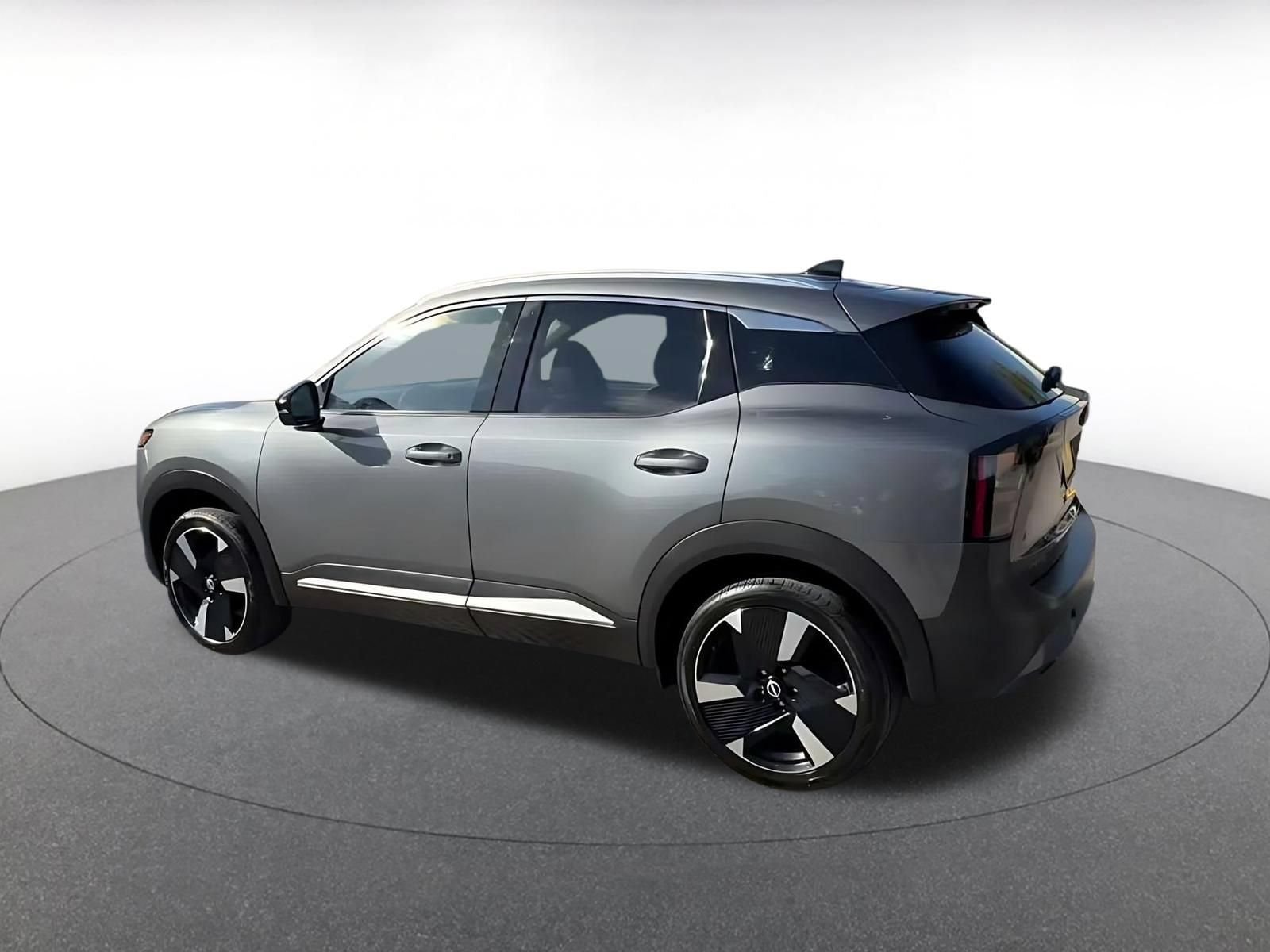 Thumbnail: 2026 Nissan Kicks - 8