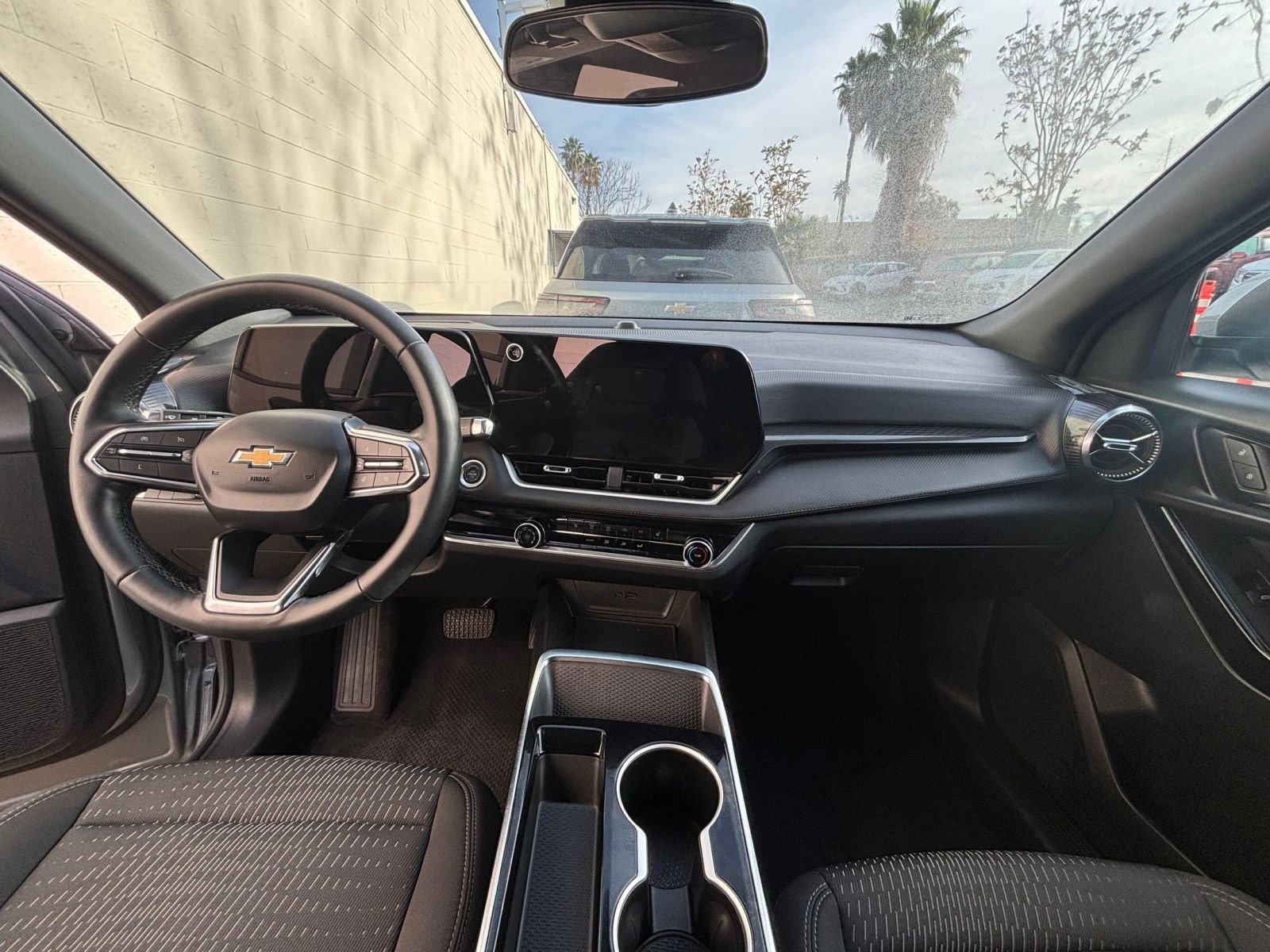 Thumbnail: 2025 Chevrolet Equinox - 33