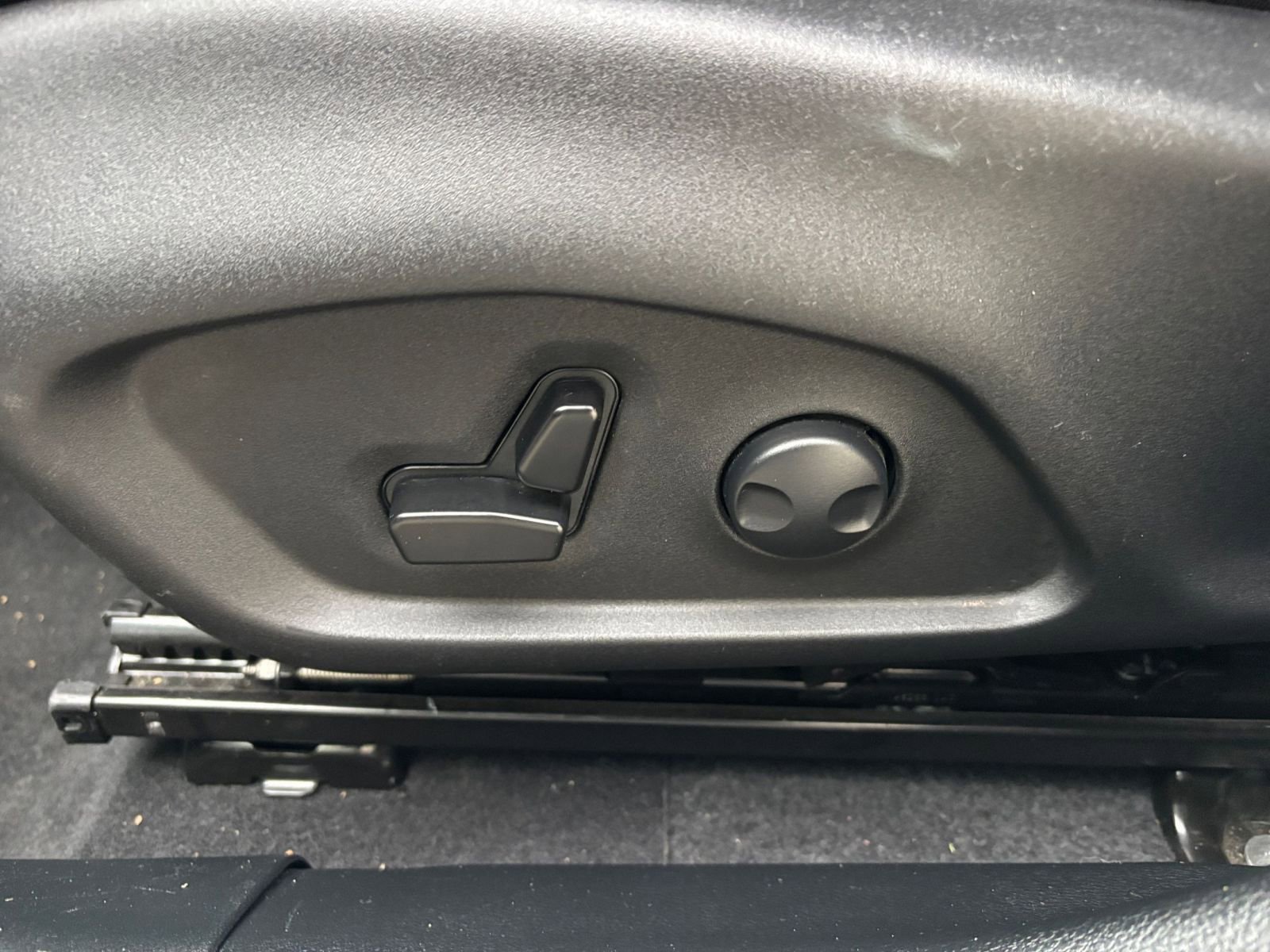 Thumbnail: 2025 Jeep Compass - 23