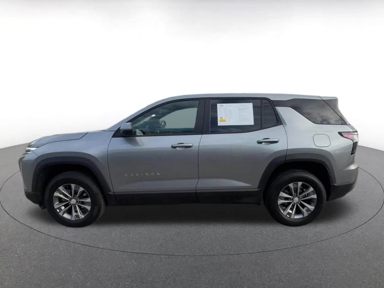 Thumbnail: 2025 Chevrolet Equinox - 9