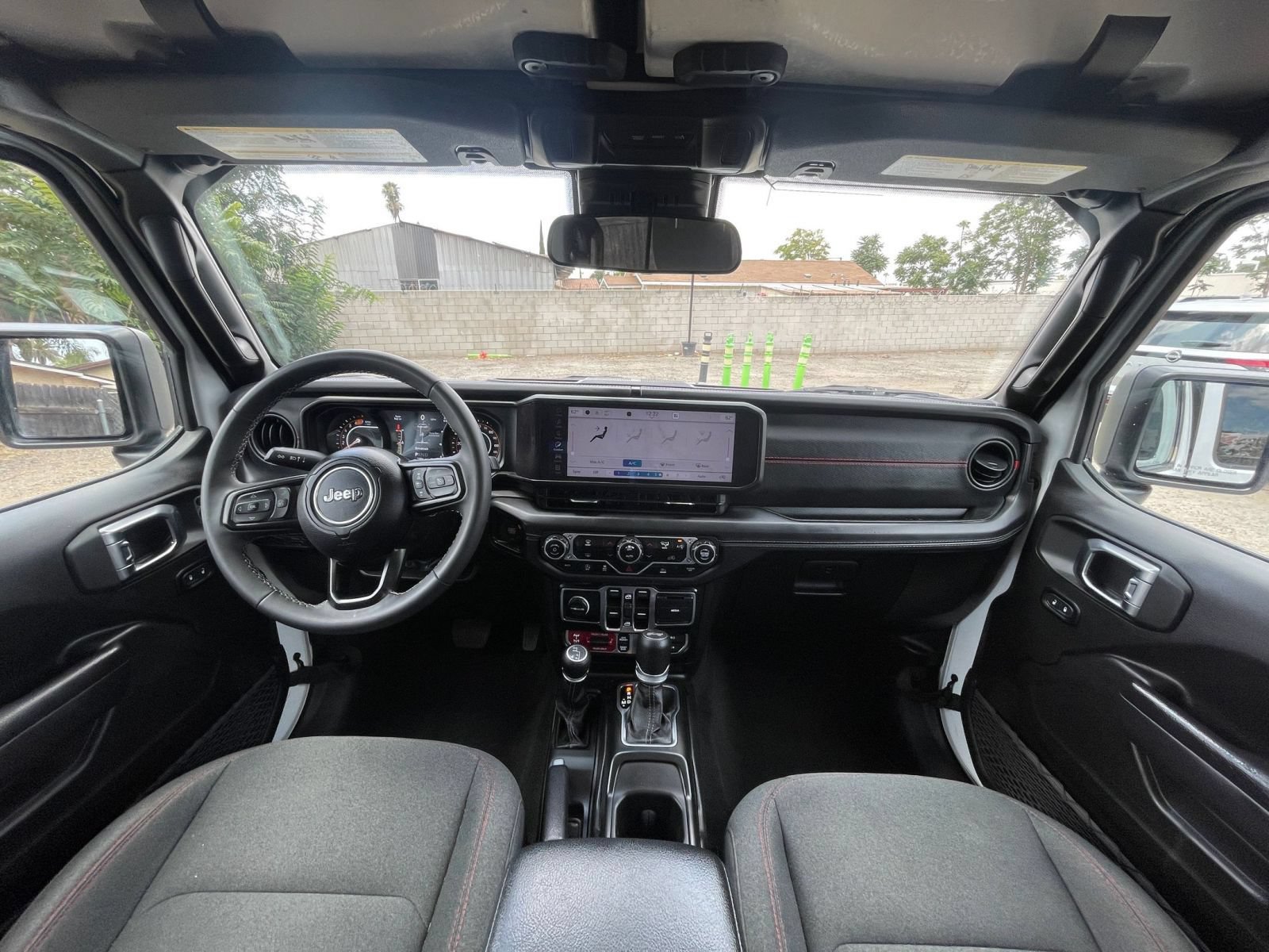 Thumbnail: 2025 Jeep Wrangler - 31