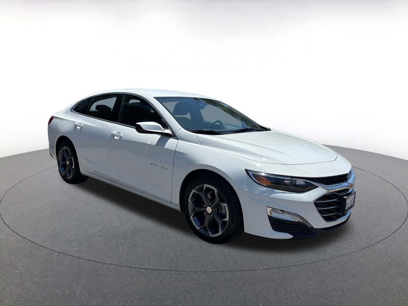 Thumbnail: 2024 Chevrolet Malibu - 1