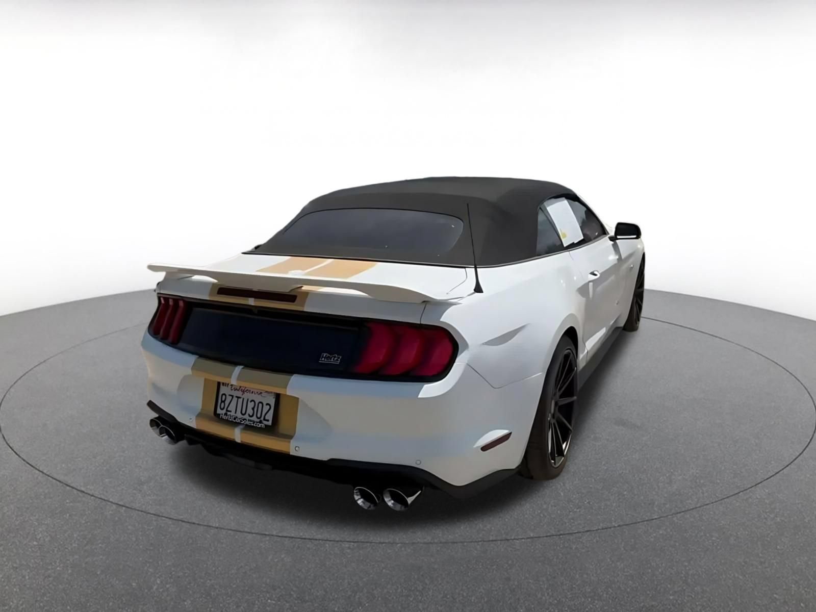 Thumbnail: 2022 Ford Mustang - 14