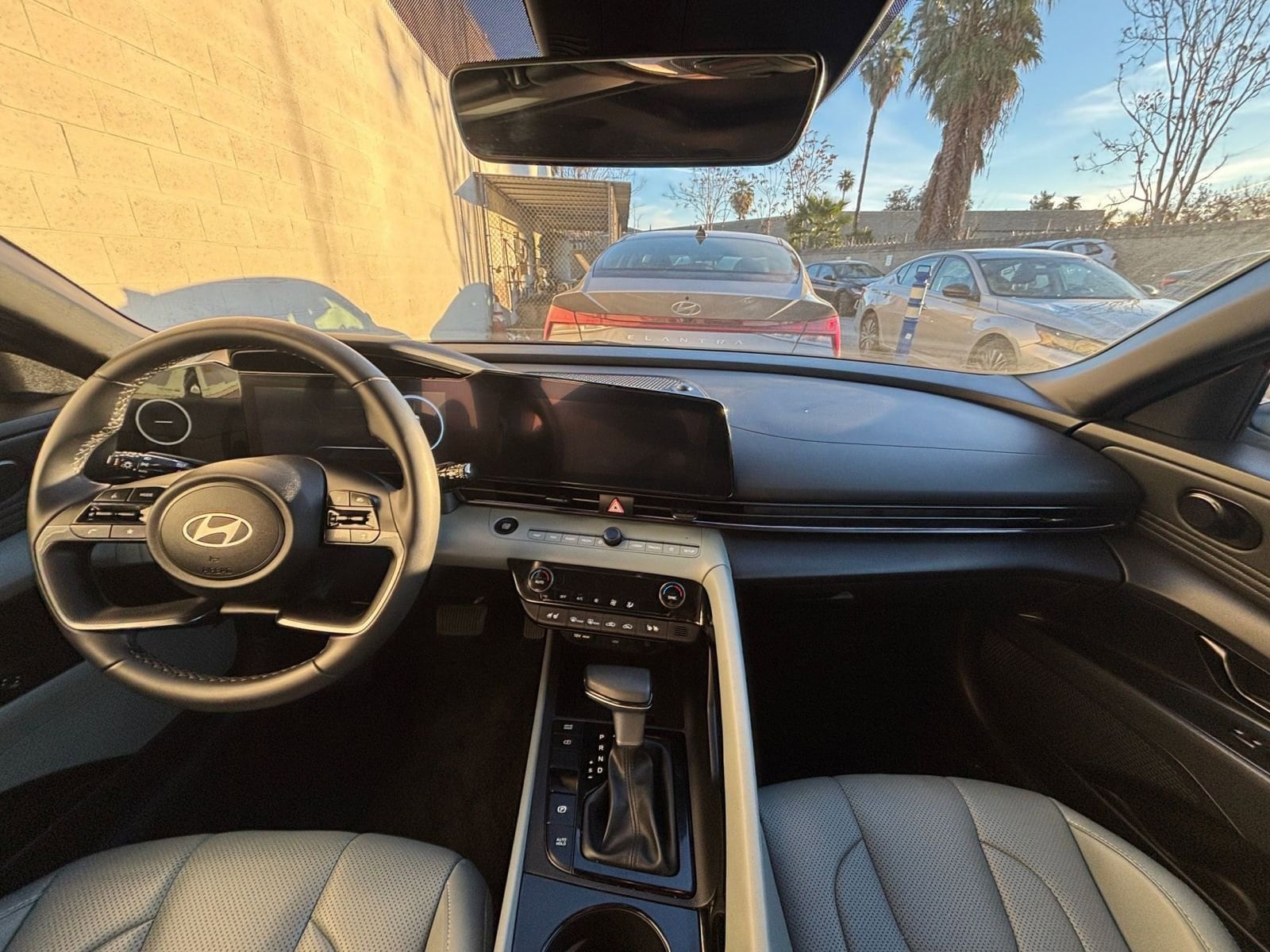 Thumbnail: 2025 Hyundai Elantra - 33