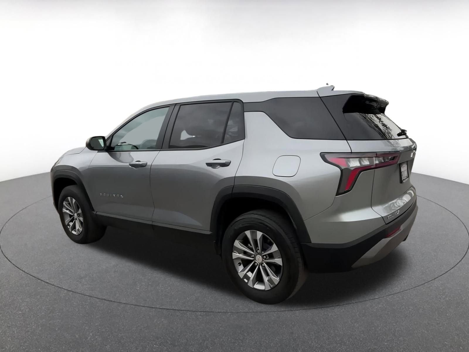 Thumbnail: 2025 Chevrolet Equinox - 10