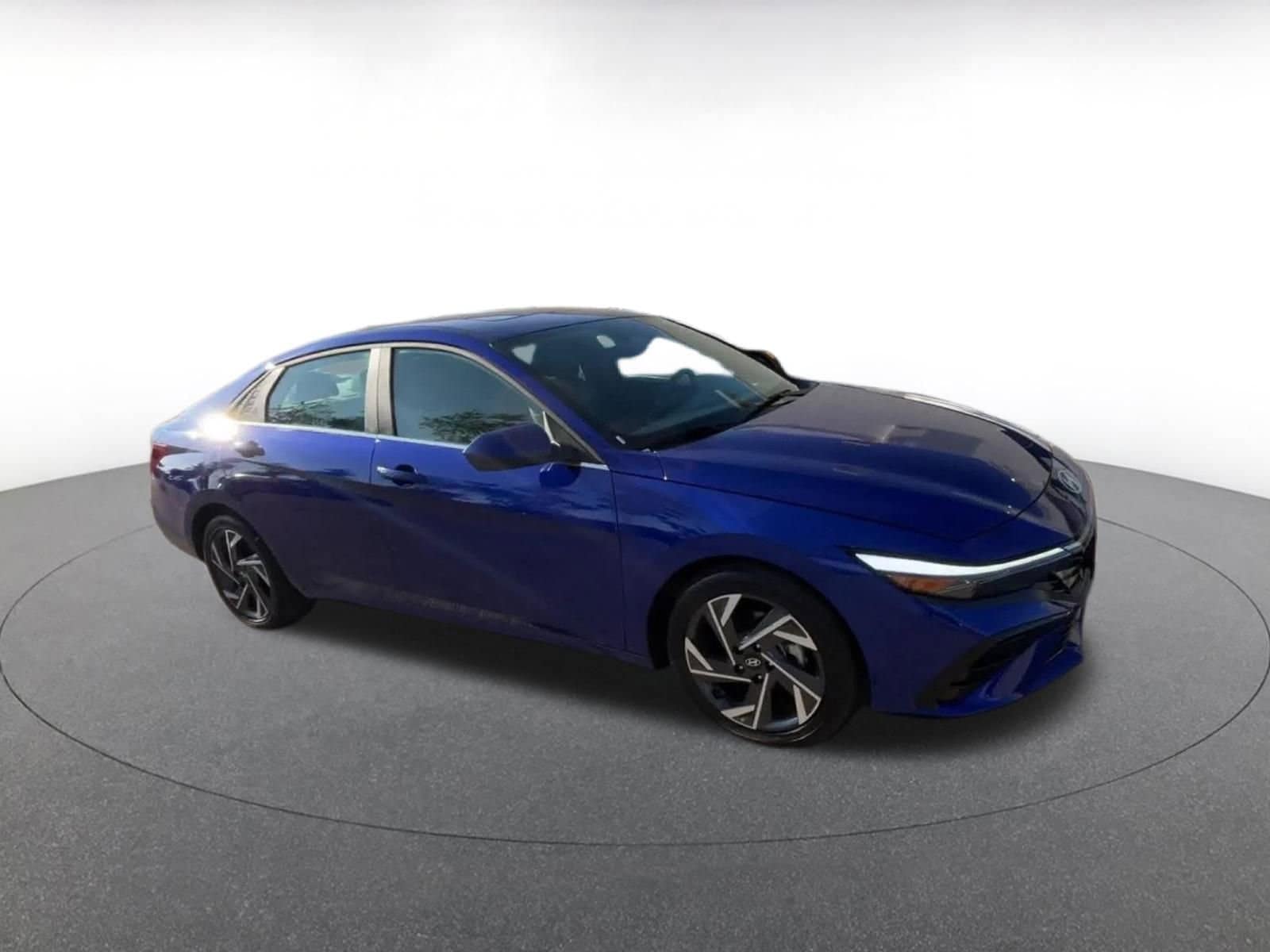 Thumbnail: 2025 Hyundai Elantra - 2