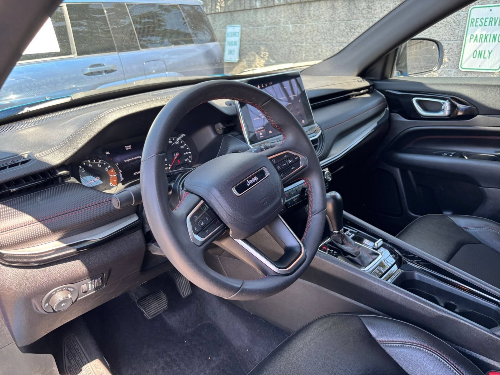 Thumbnail: 2025 Jeep Compass - 32