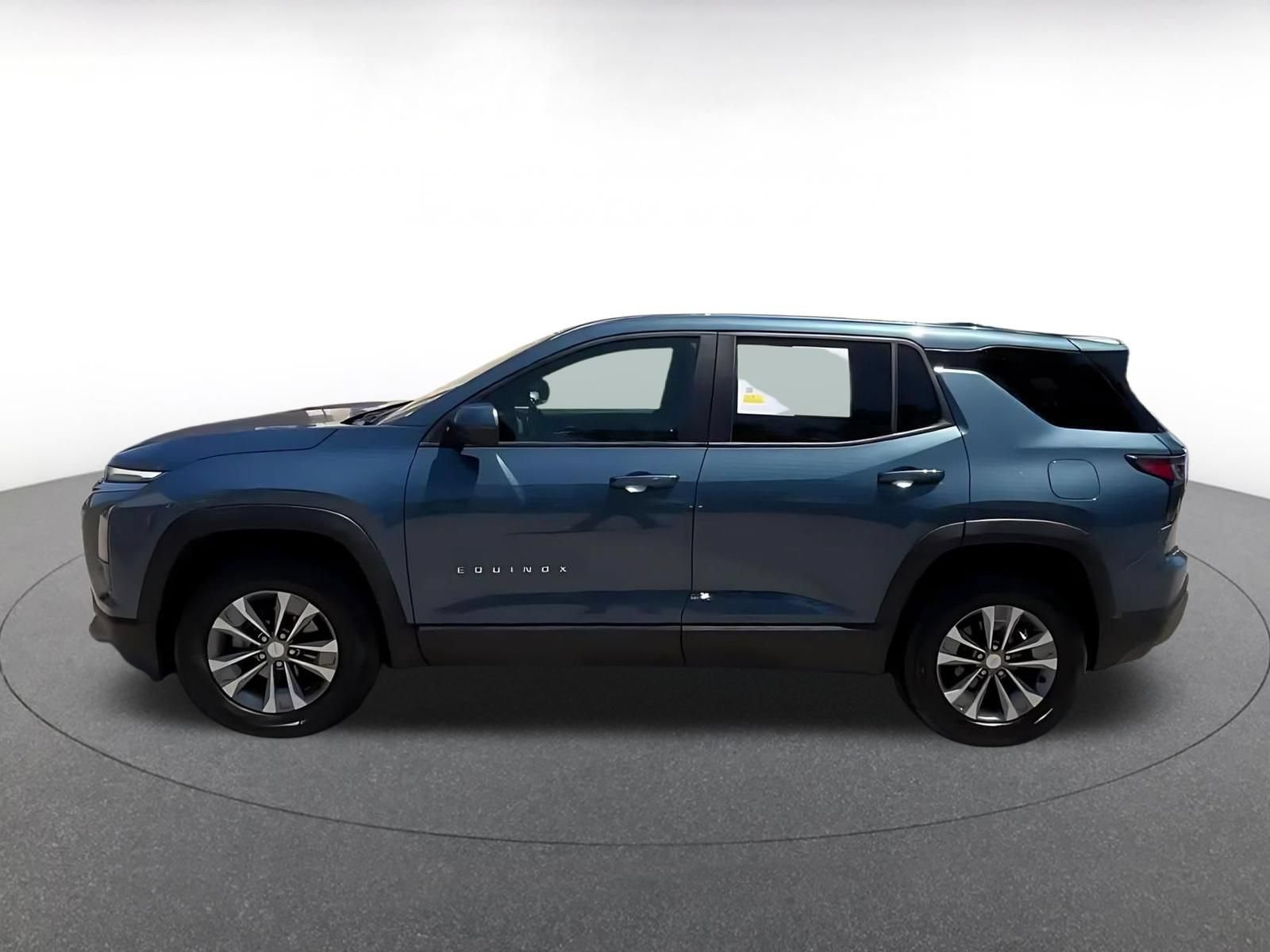 Thumbnail: 2025 Chevrolet Equinox - 9