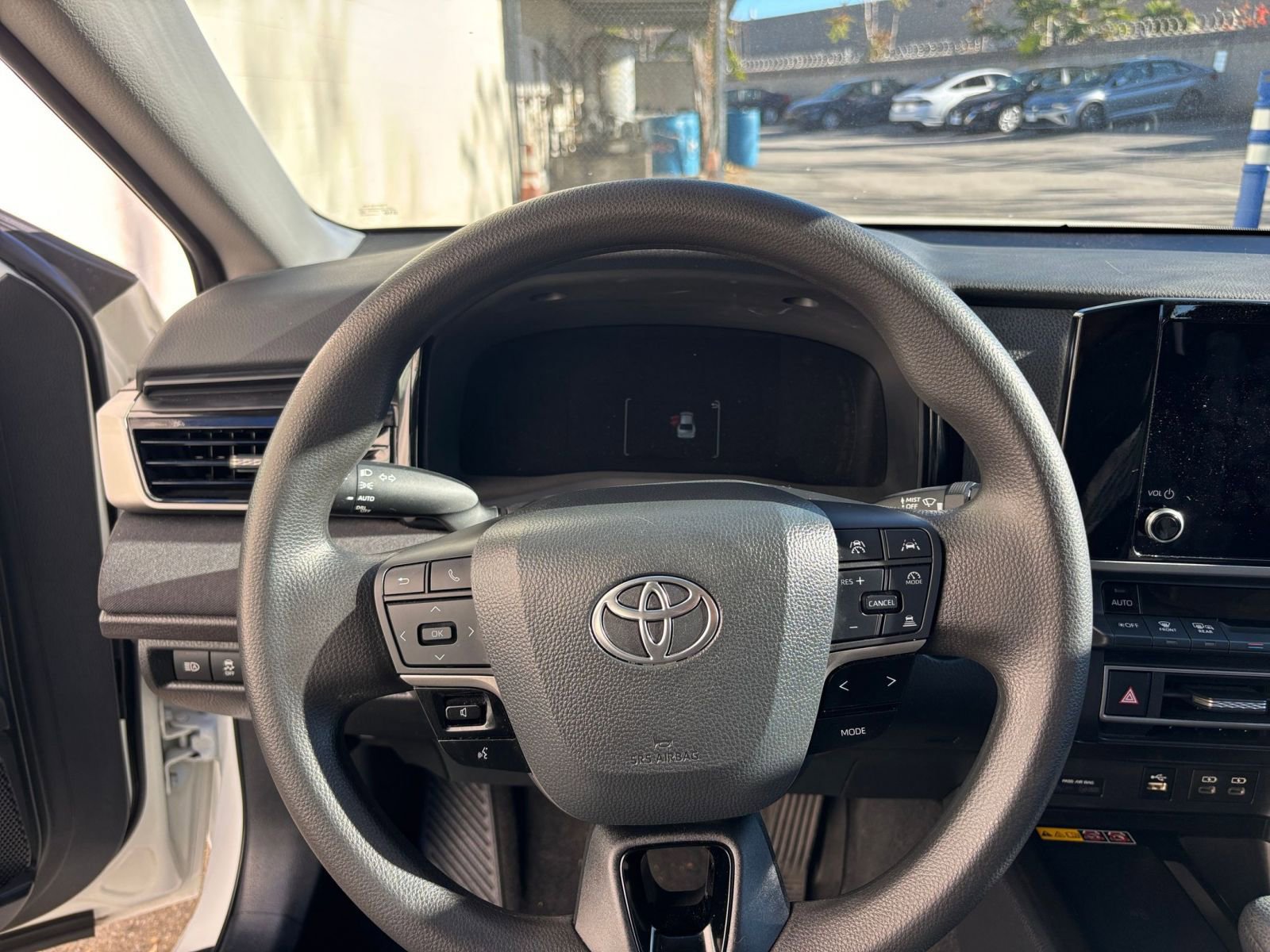 Thumbnail: 2025 Toyota Camry - 34