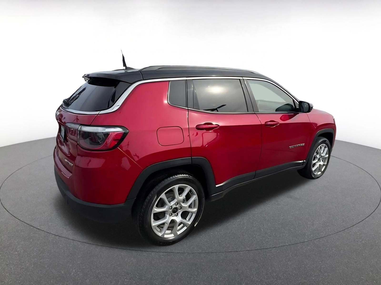 Thumbnail: 2025 Jeep Compass - 15
