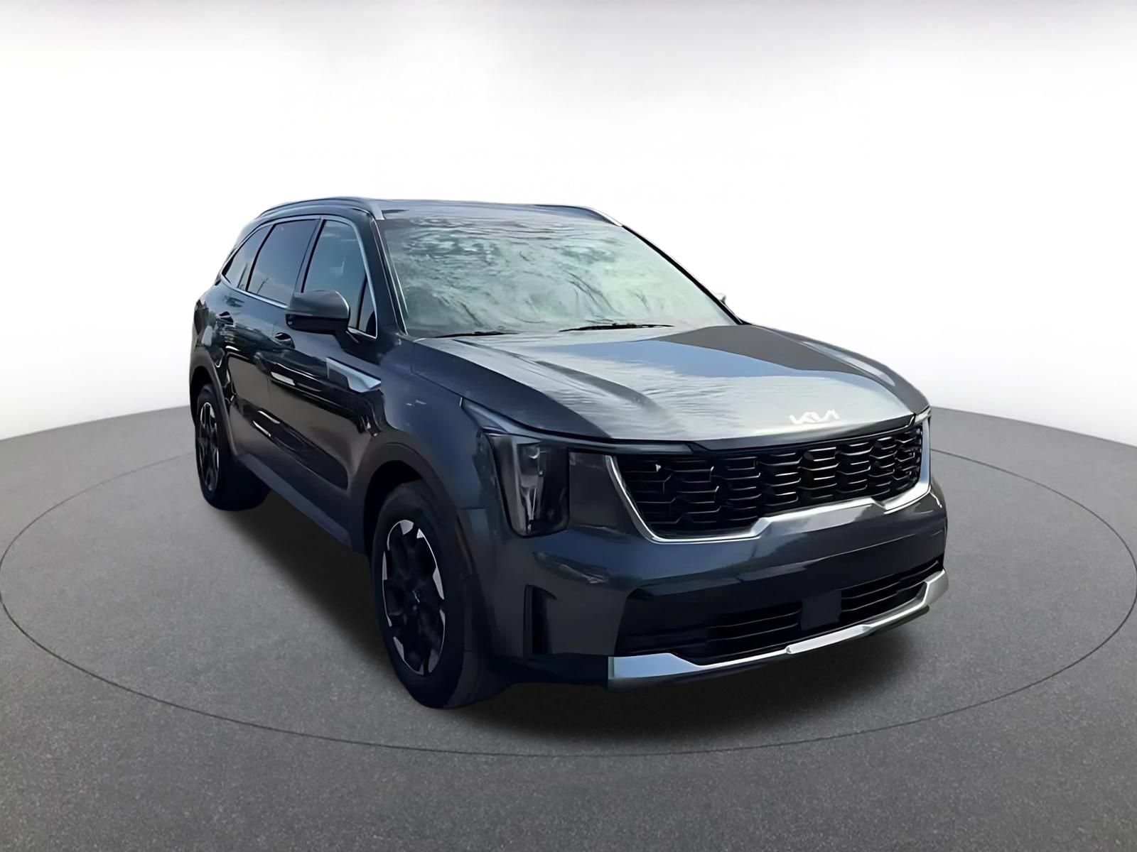 Thumbnail: 2024 Kia Sorento - 3