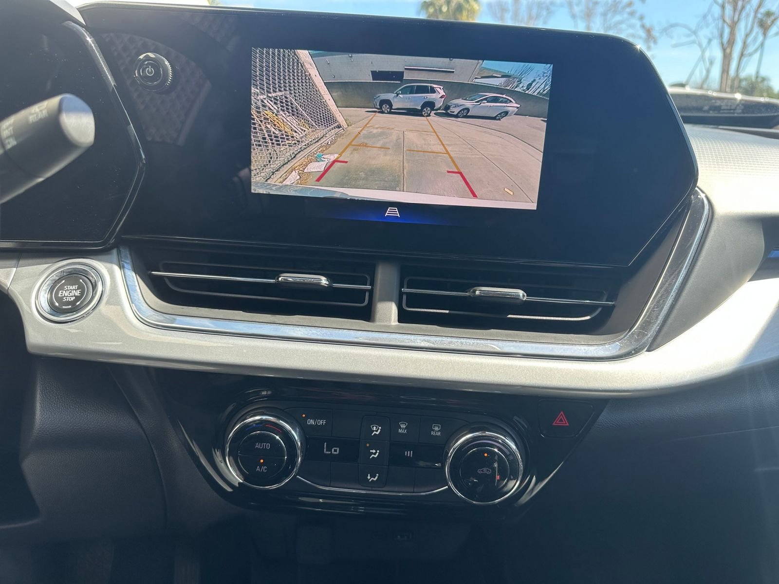 Thumbnail: 2025 Chevrolet Trax - 17