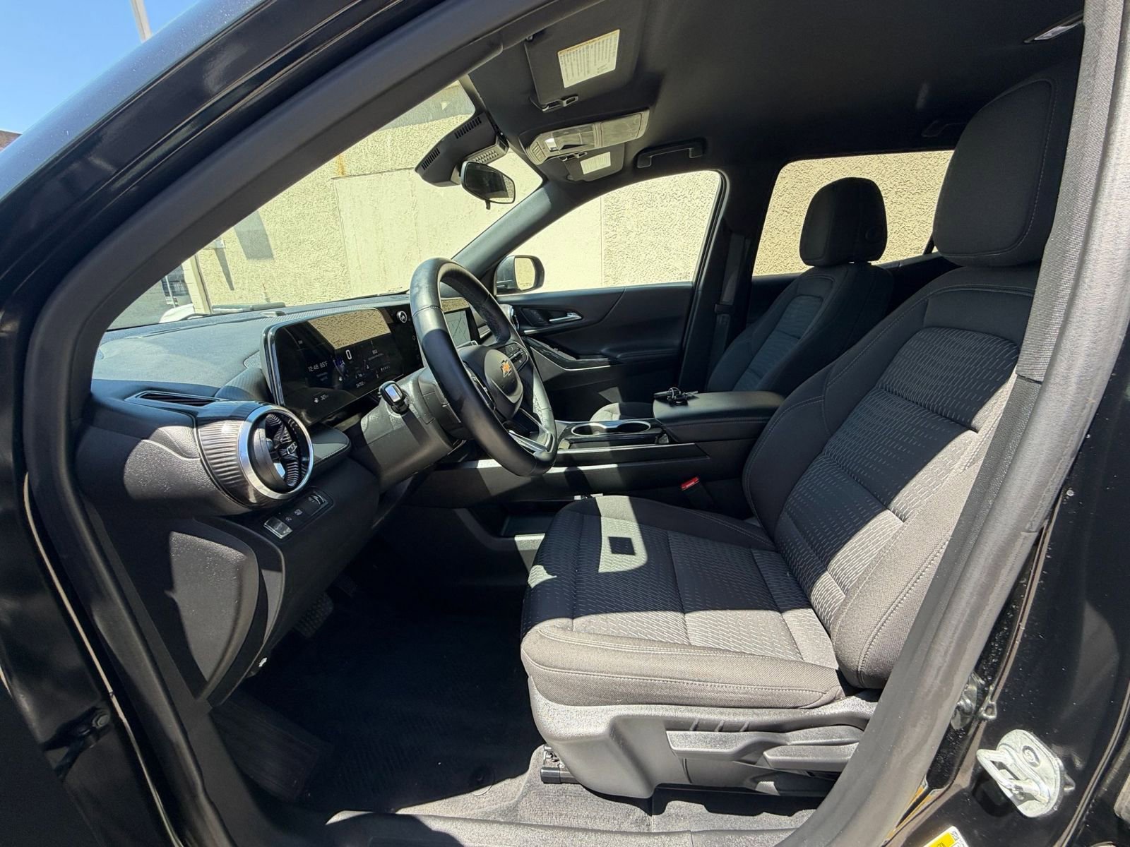 Thumbnail: 2025 Chevrolet Equinox - 28
