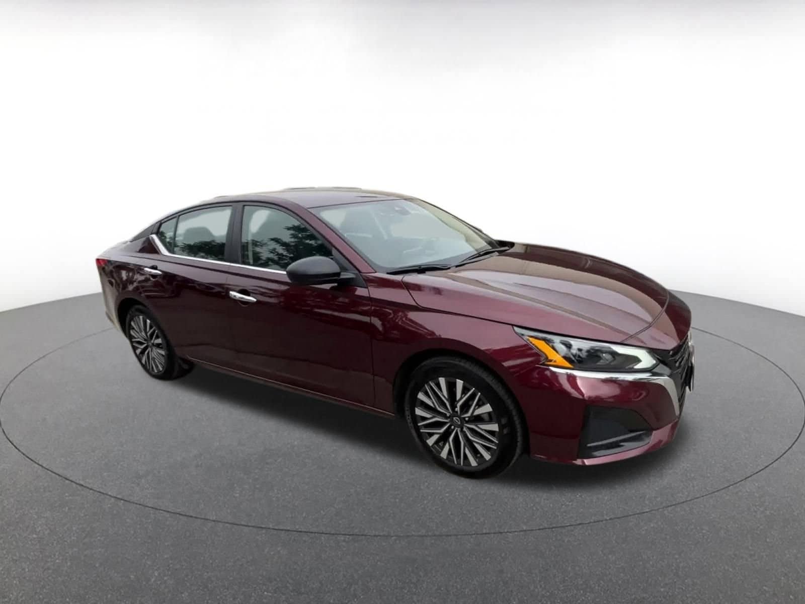 Thumbnail: 2024 Nissan Altima - 2