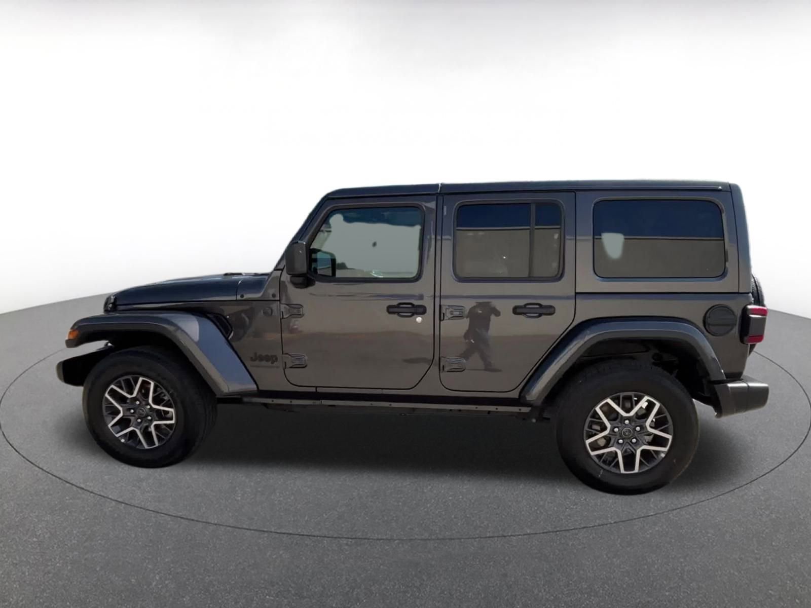 Thumbnail: 2025 Jeep Wrangler - 9