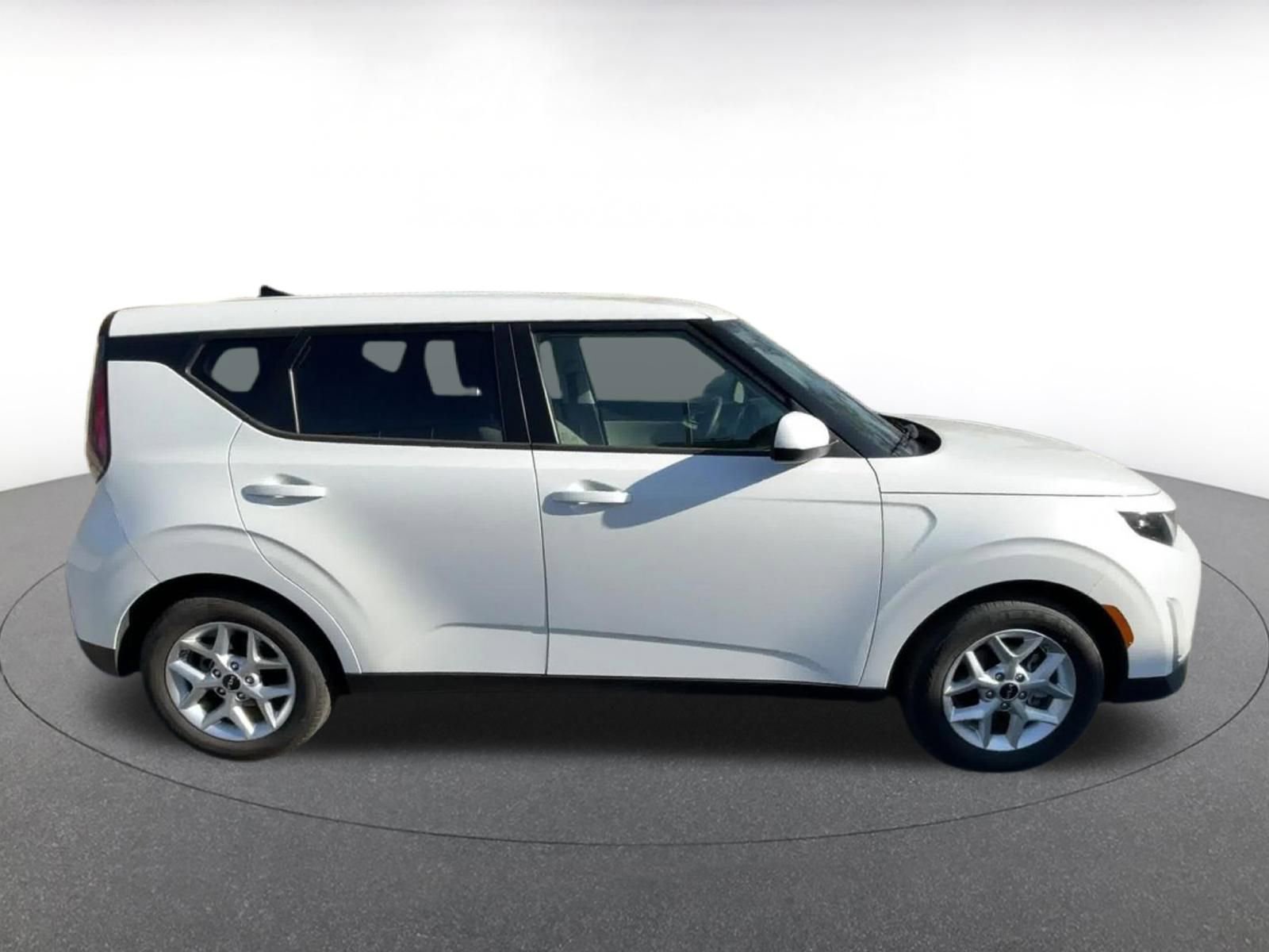 Thumbnail: 2025 Kia Soul - 16