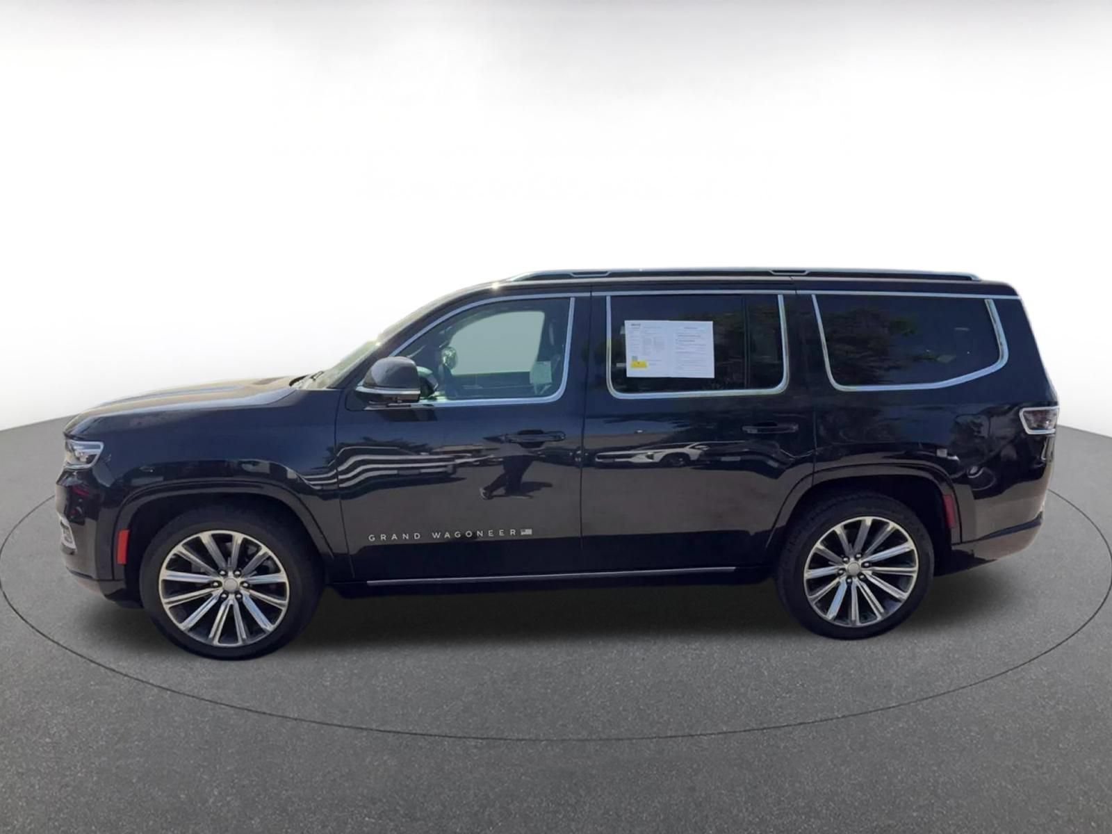 Thumbnail: 2023 Jeep Grand Wagoneer - 9