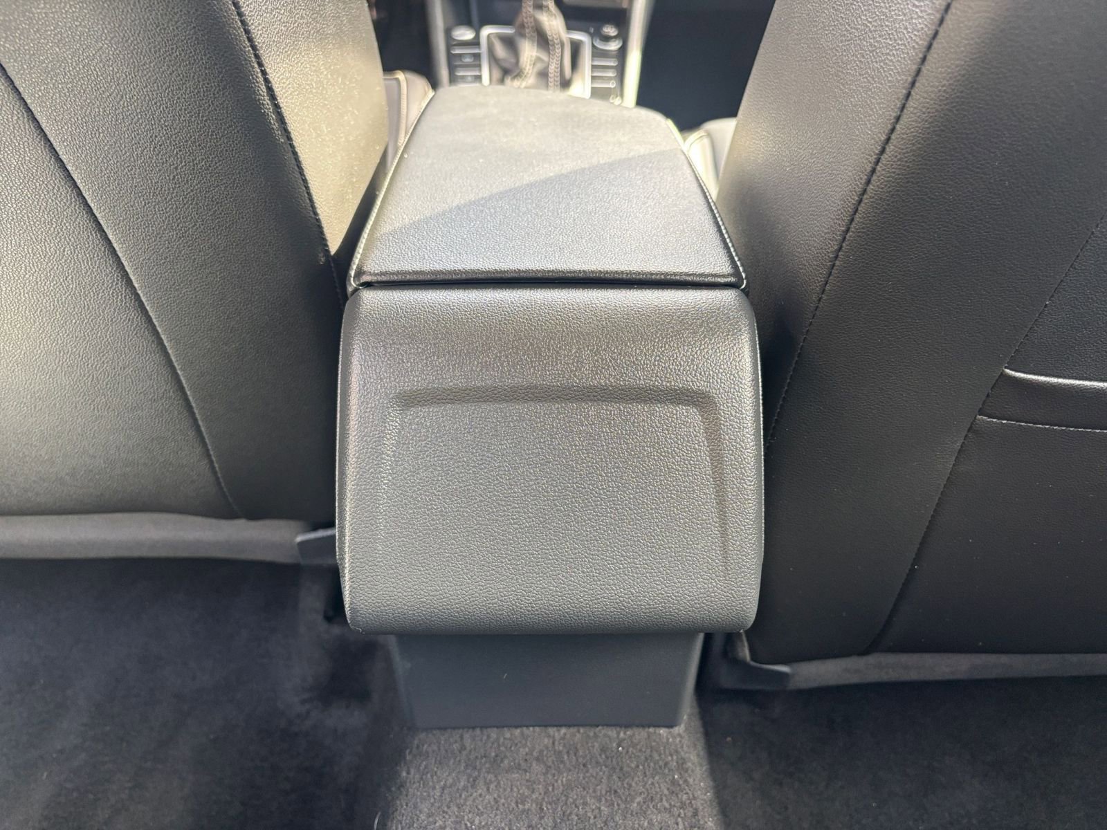 Thumbnail: 2025 Volkswagen Jetta - 24