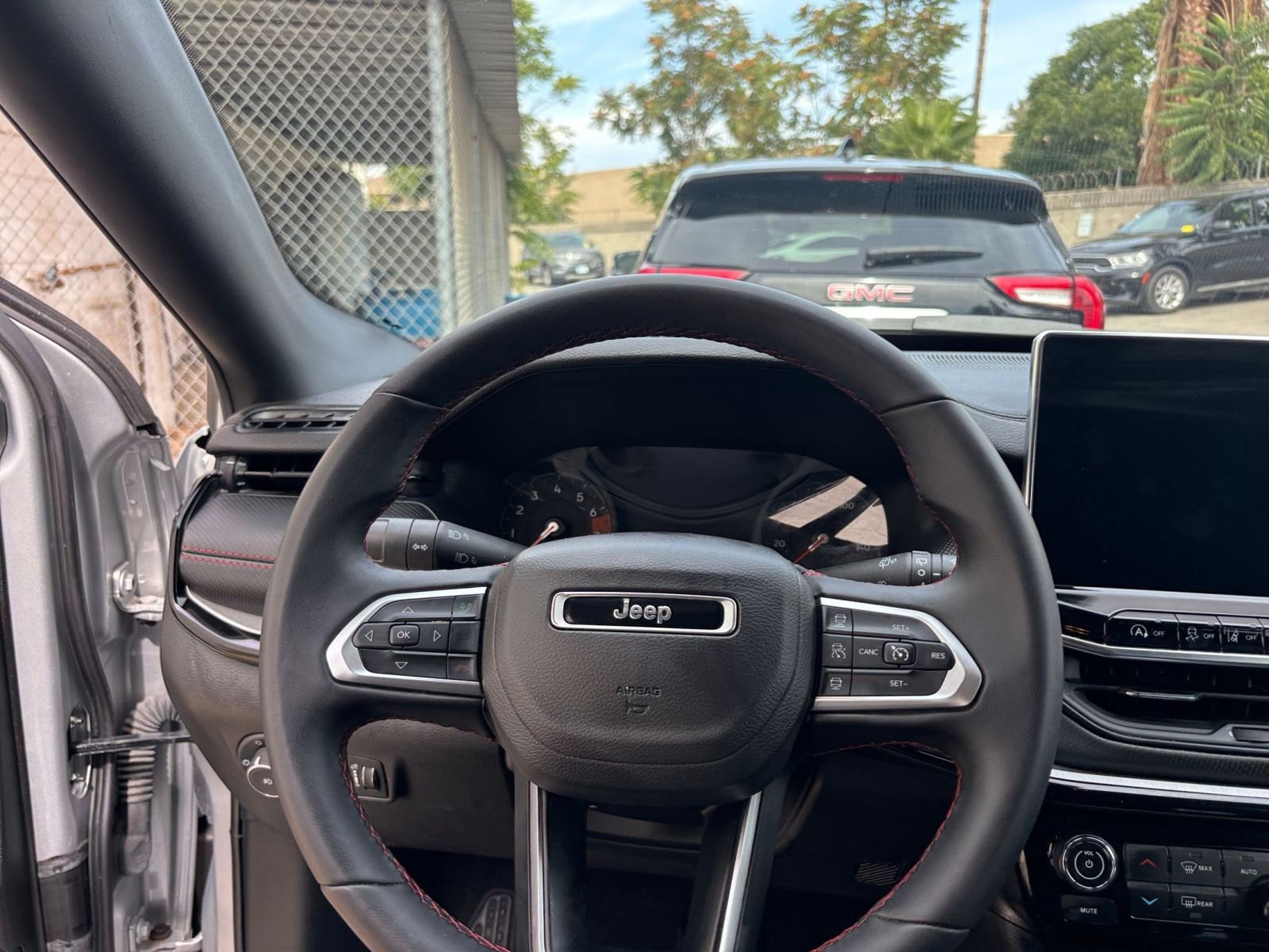 Thumbnail: 2025 Jeep Compass - 34