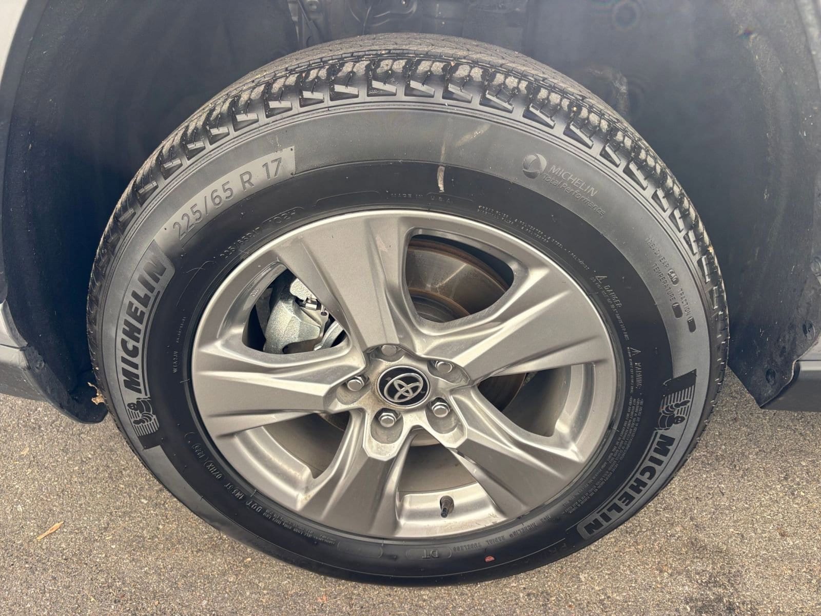 Thumbnail: 2025 Toyota RAV4 - 30