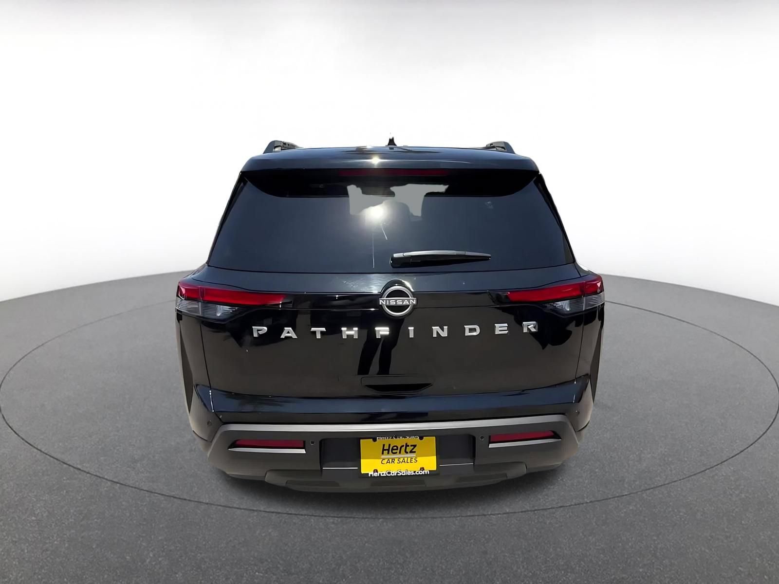 Thumbnail: 2025 Nissan Pathfinder - 12