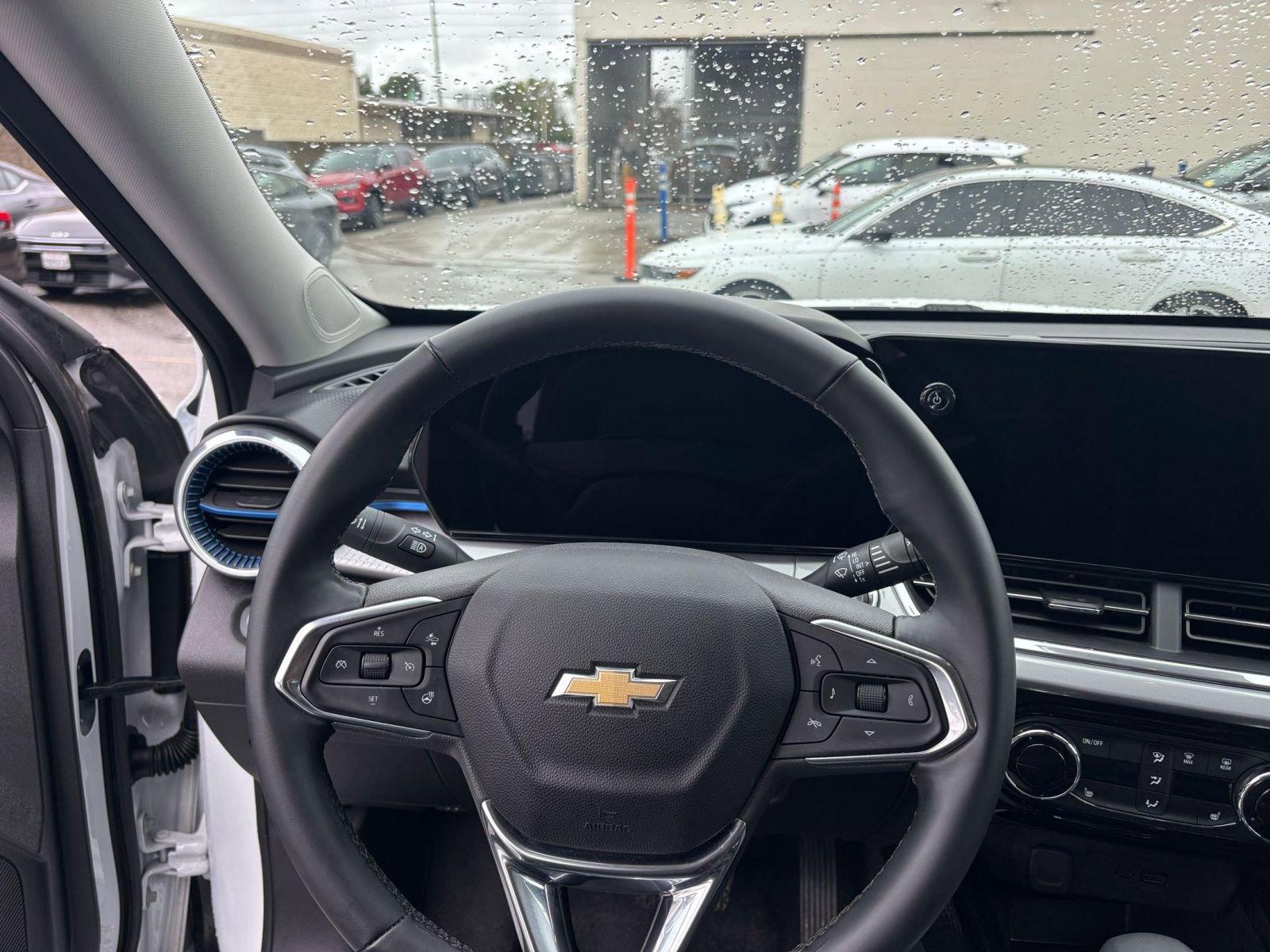 Thumbnail: 2025 Chevrolet Trax - 33