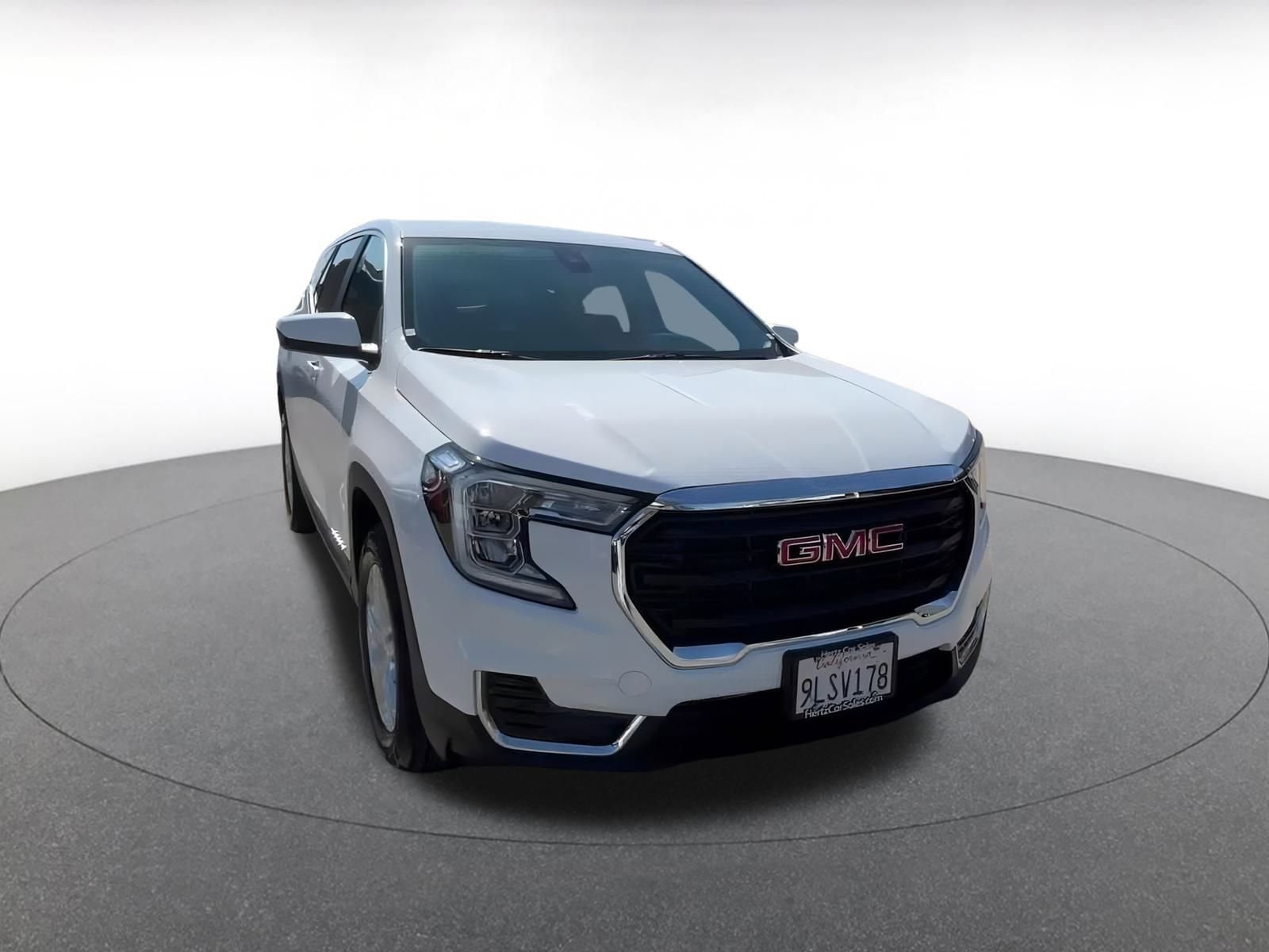 Thumbnail: 2024 GMC Terrain - 3