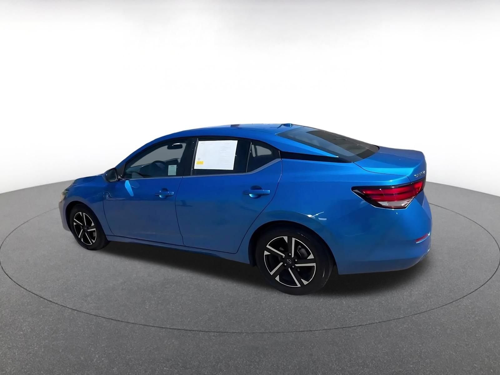 Thumbnail: 2025 Nissan Sentra - 10
