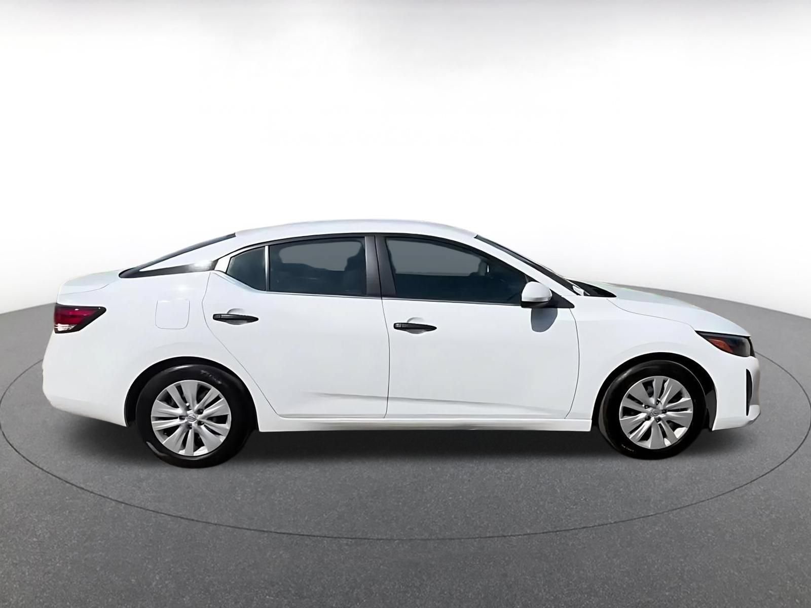 Thumbnail: 2024 Nissan Sentra - 16