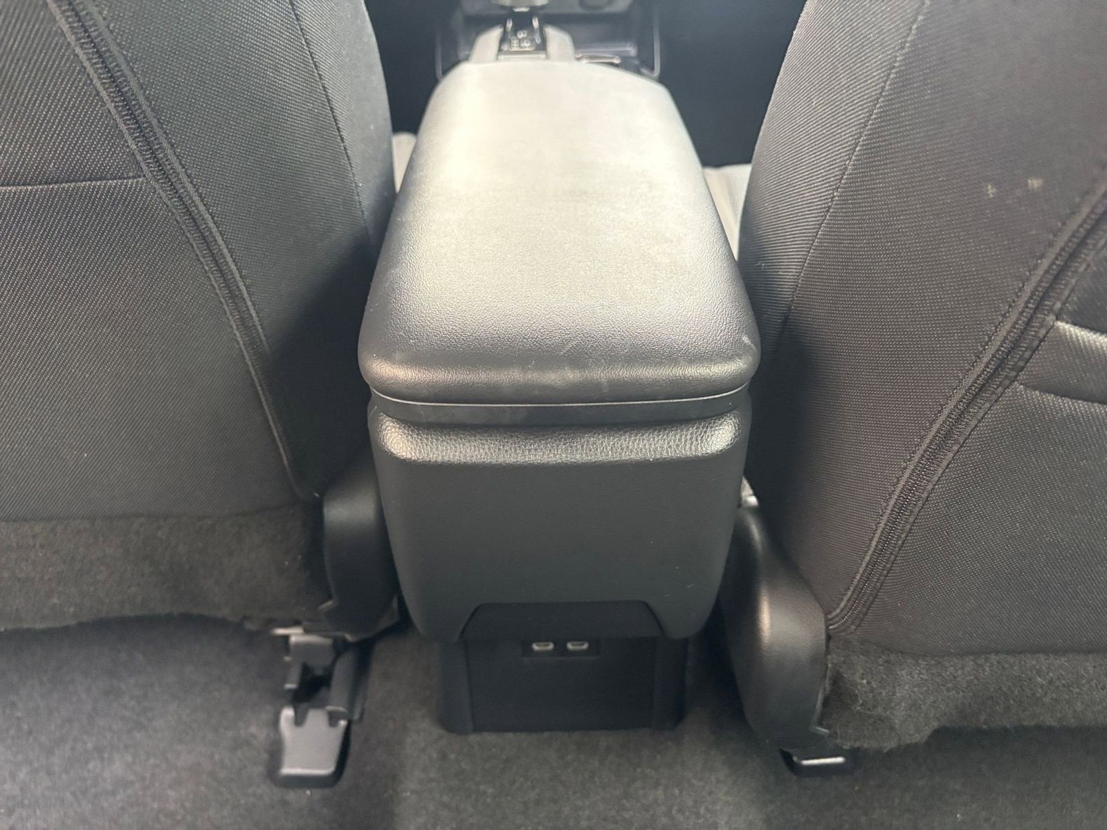 Thumbnail: 2025 Toyota Prius - 25