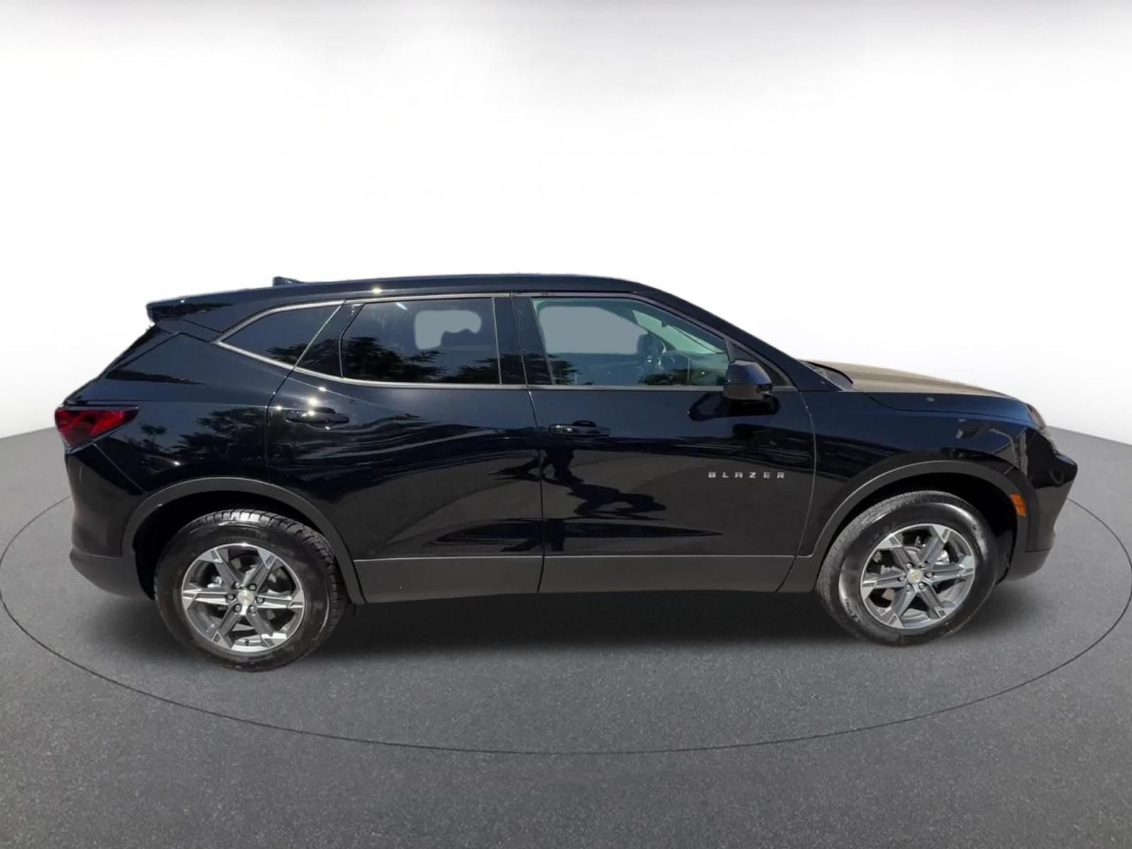 Thumbnail: 2025 Chevrolet Blazer - 16