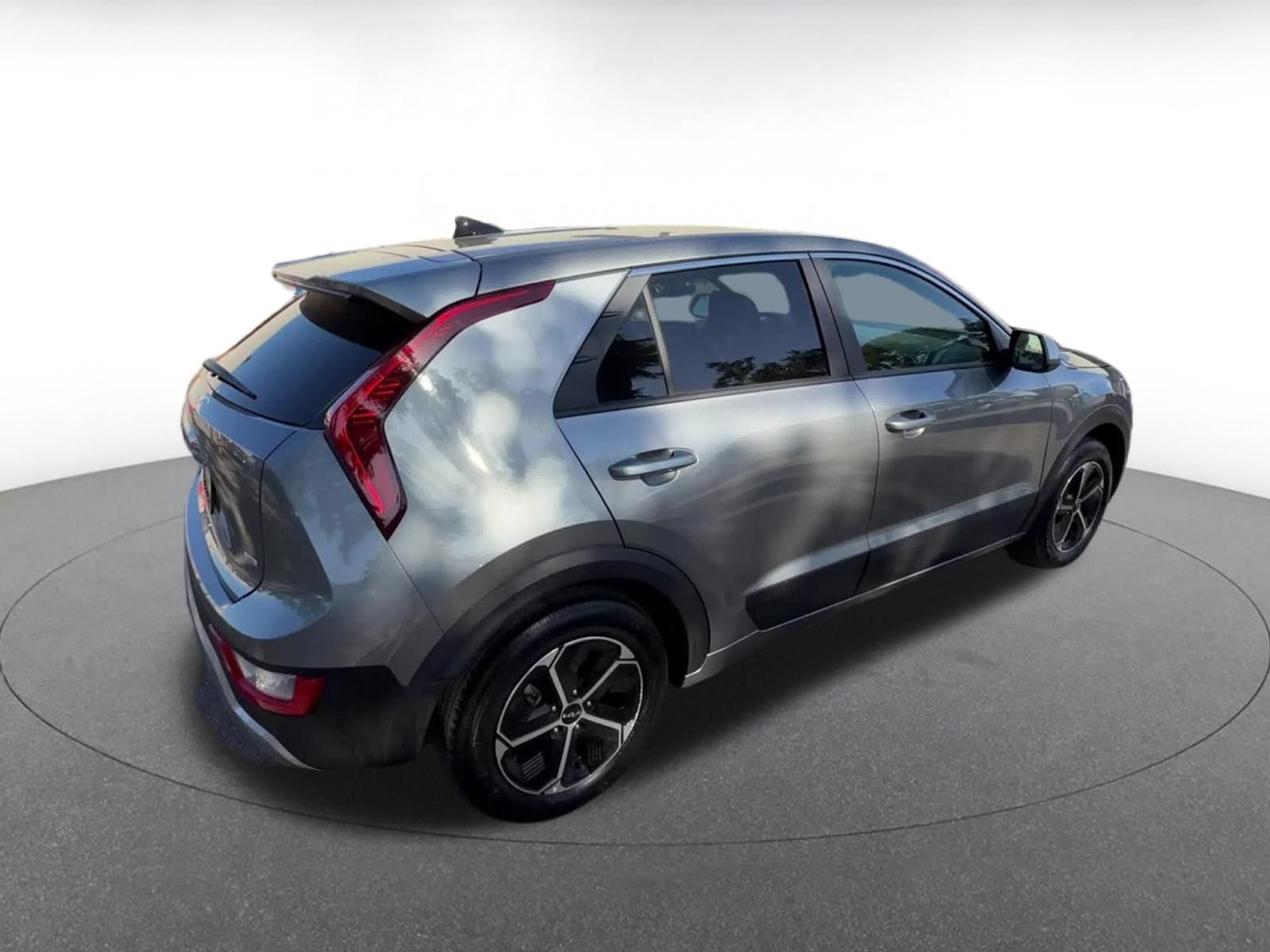 Thumbnail: 2026 Kia Niro - 15