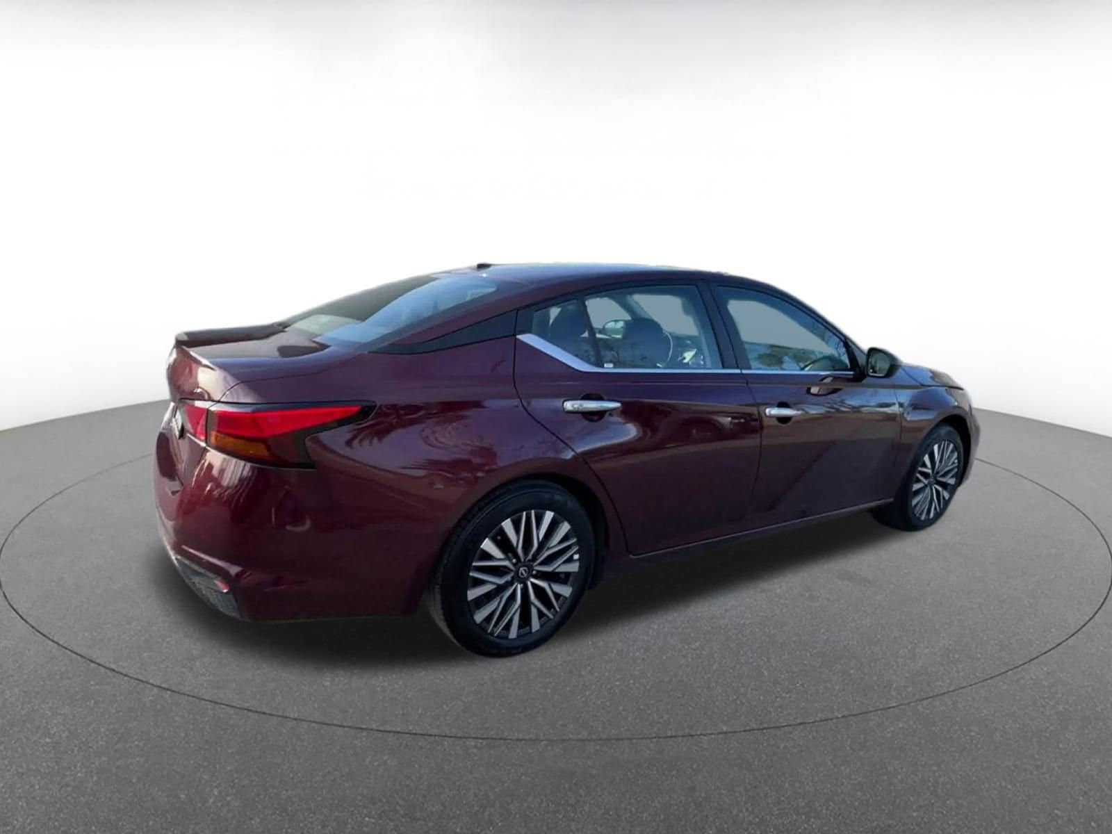 Thumbnail: 2025 Nissan Altima - 15