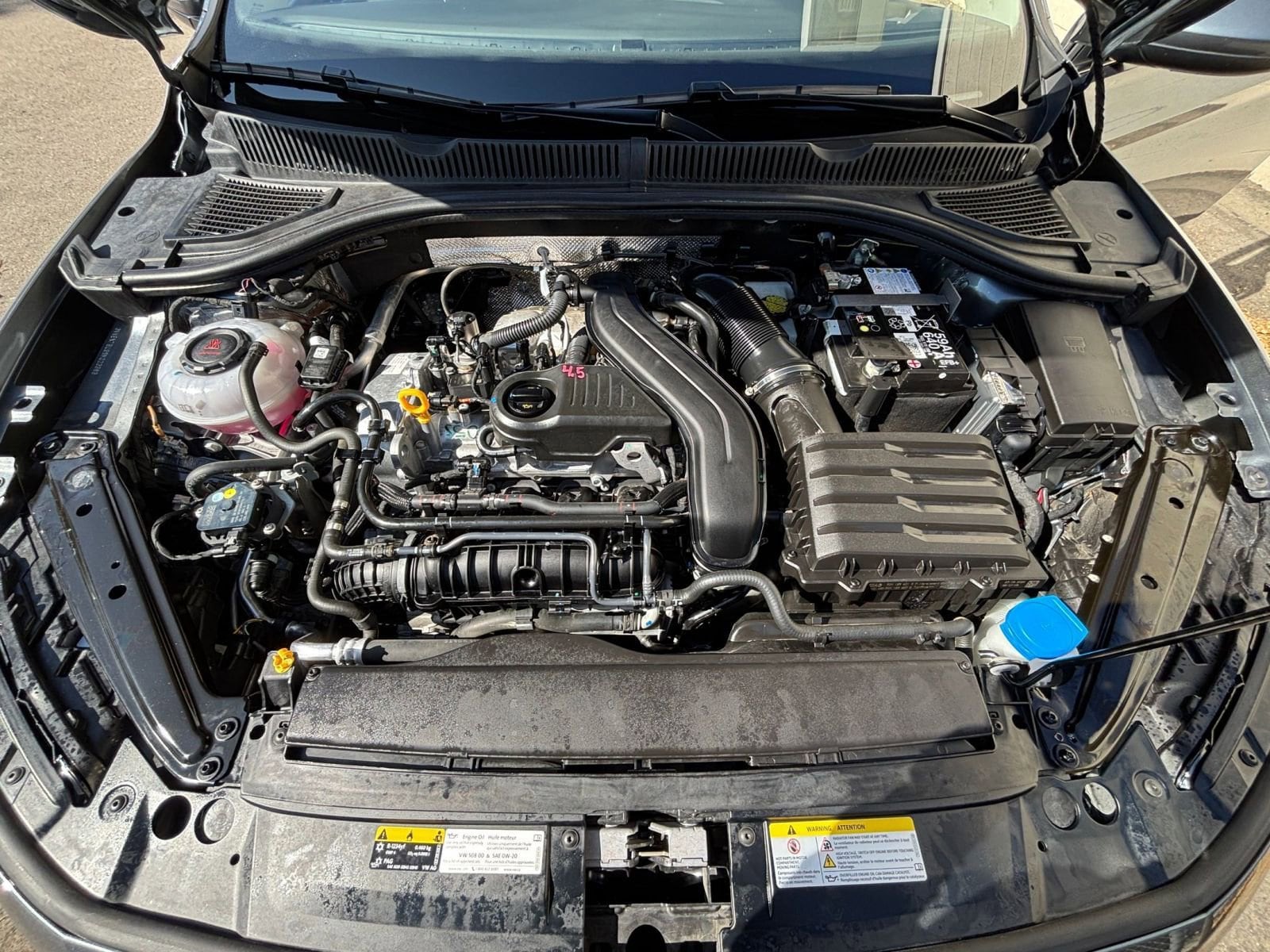 Thumbnail: 2025 Volkswagen Jetta - 32