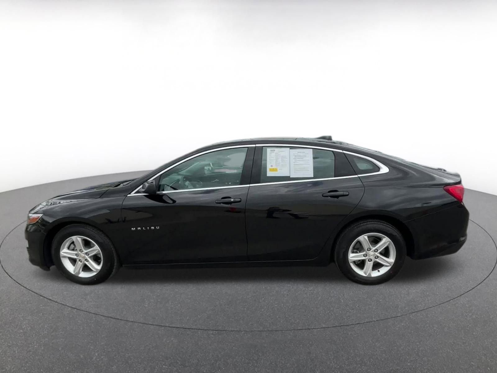 Thumbnail: 2024 Chevrolet Malibu - 8