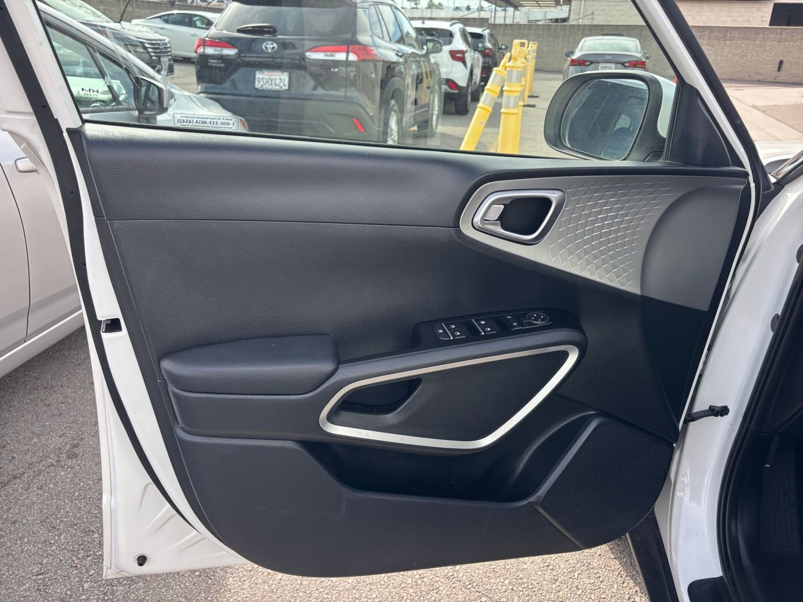 Thumbnail: 2025 Kia Soul - 18