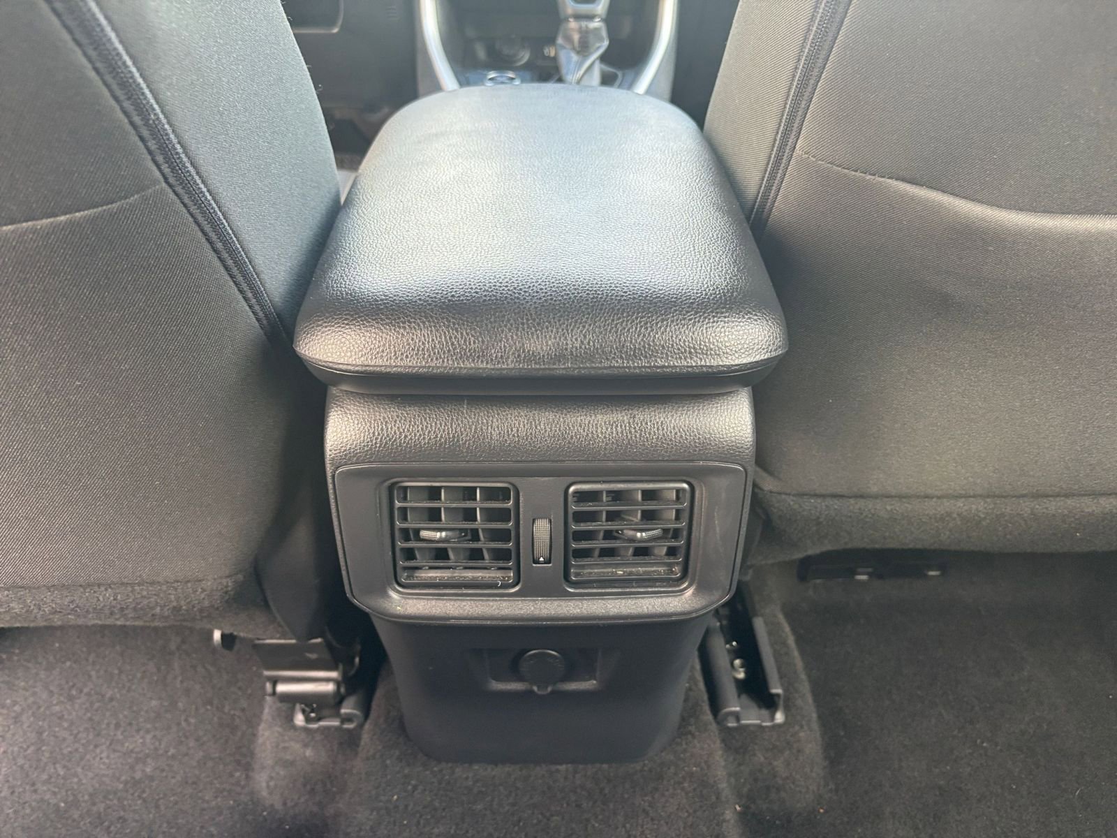 Thumbnail: 2025 Toyota RAV4 - 24