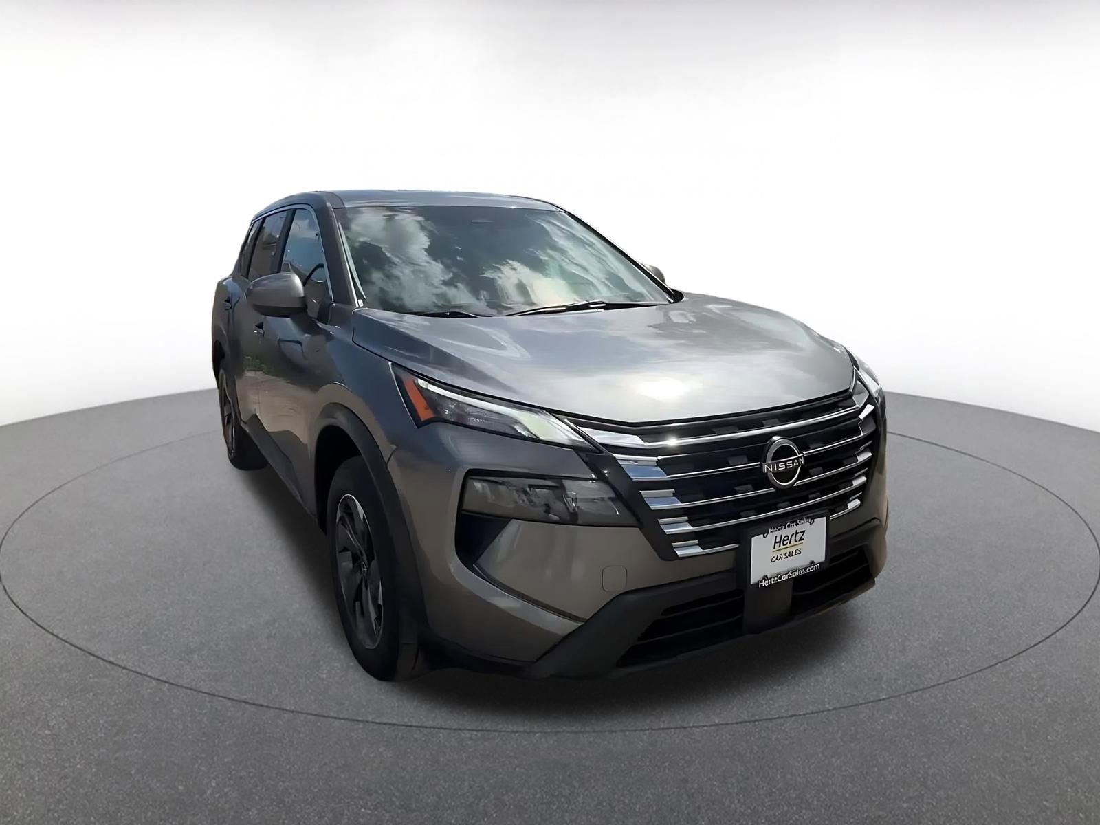 Thumbnail: 2025 Nissan Rogue - 3