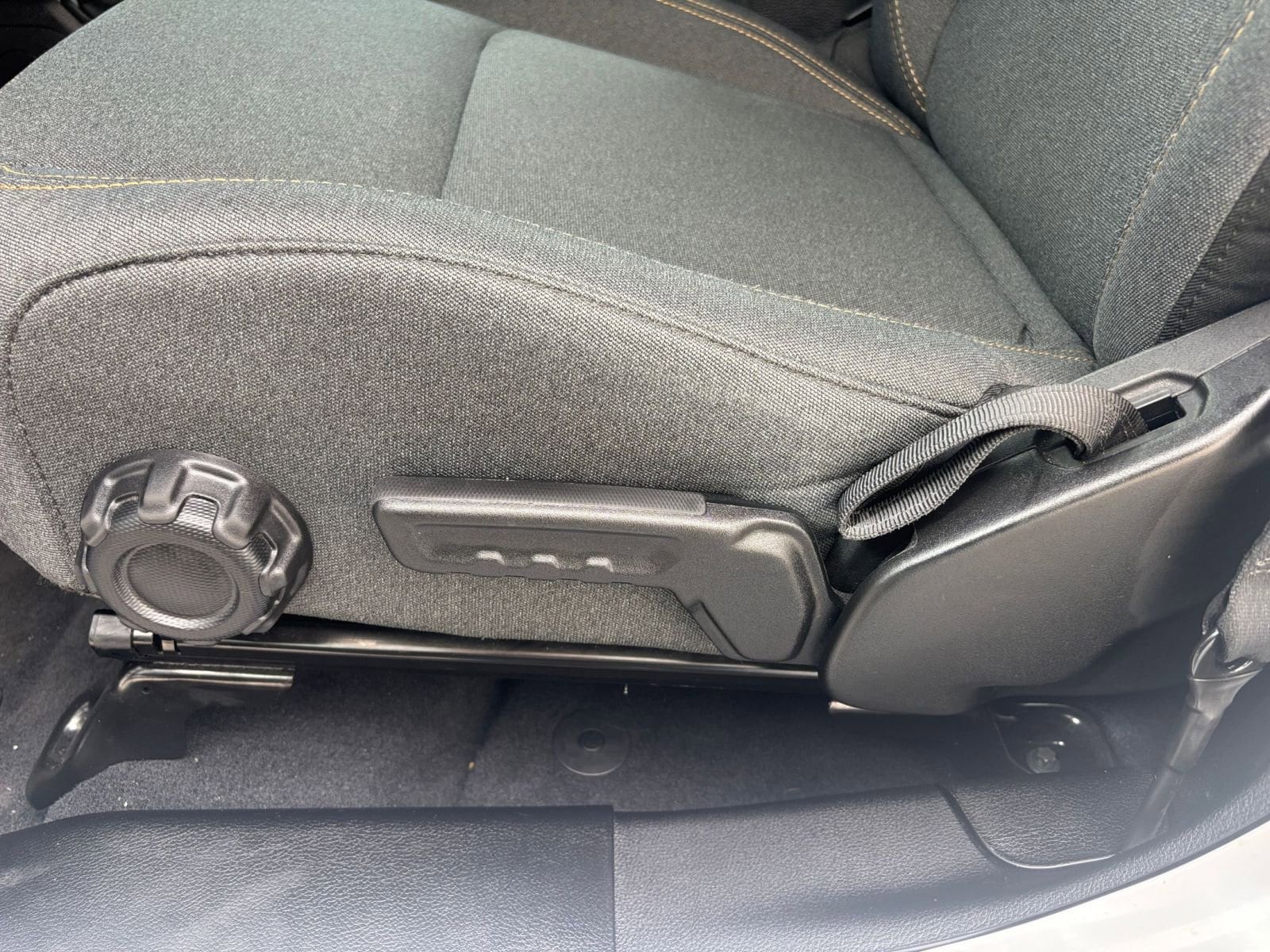 Thumbnail: 2025 Jeep Wrangler - 23